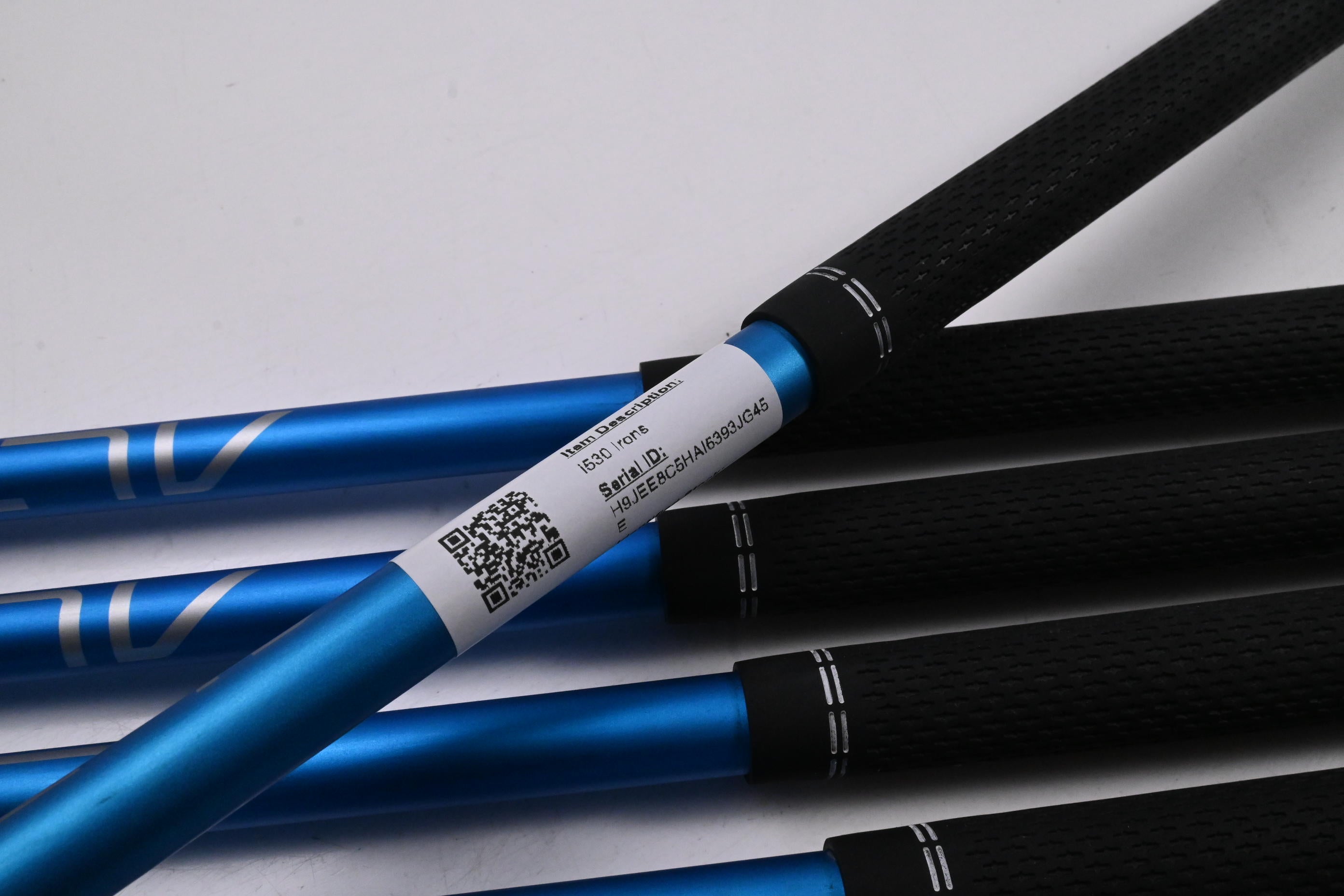 Ping i530 Irons / 5-PW+UW / Black Dot / Regular Flex Ping ALTA CB Blue AWT Shafts