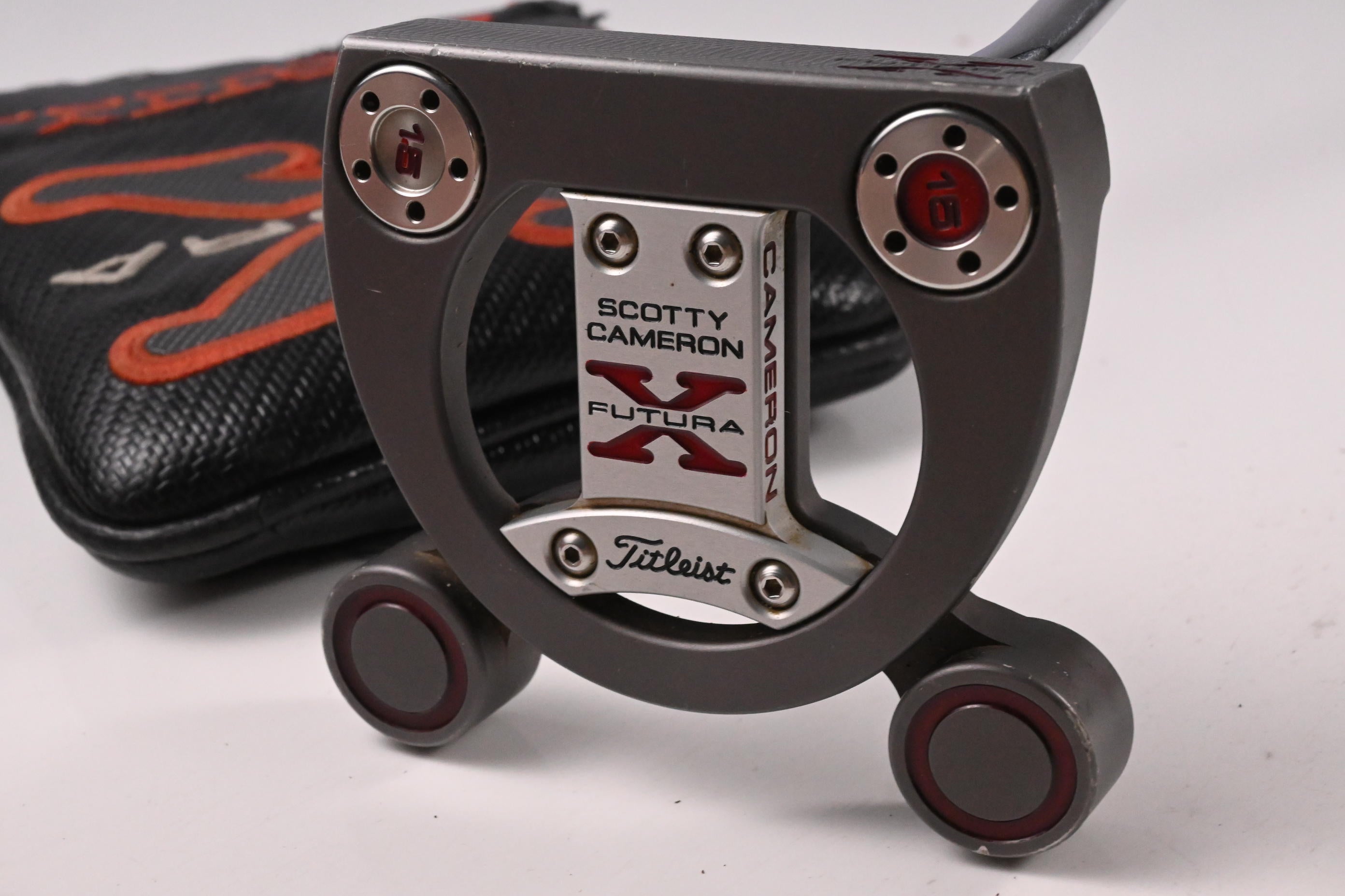 Scotty Cameron Futura X Putter / 34 Inch