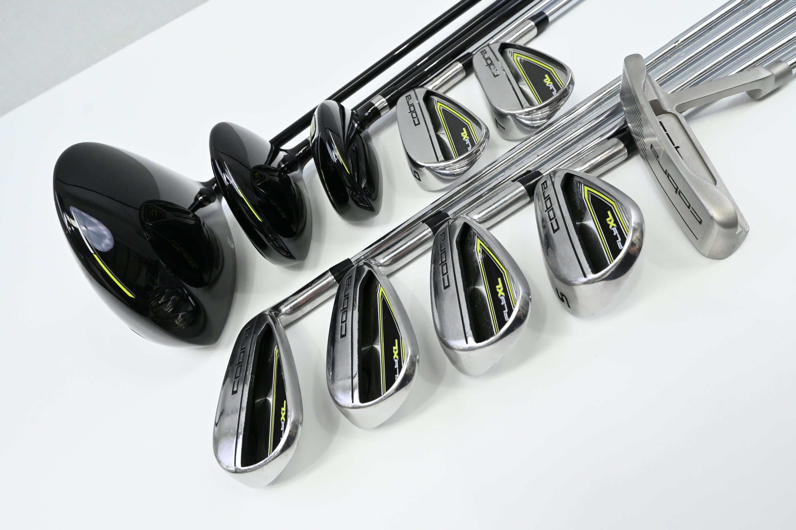 Cobra Fly XL Package Set / Woods, Hybrid, Irons, Putter, Bag