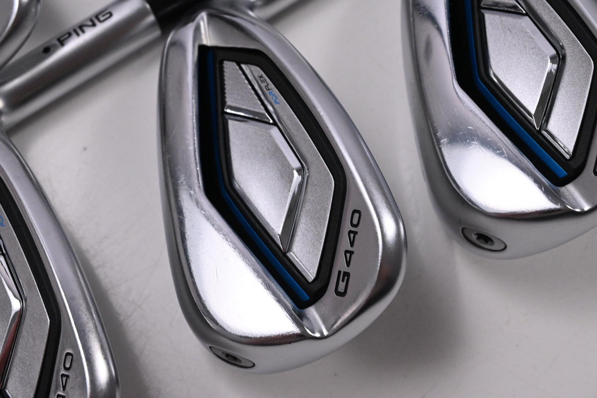 Ping G440 Irons / 7-PW+UW / Black Dot / Senior Flex Ping Alta CB Blue AWT Shafts
