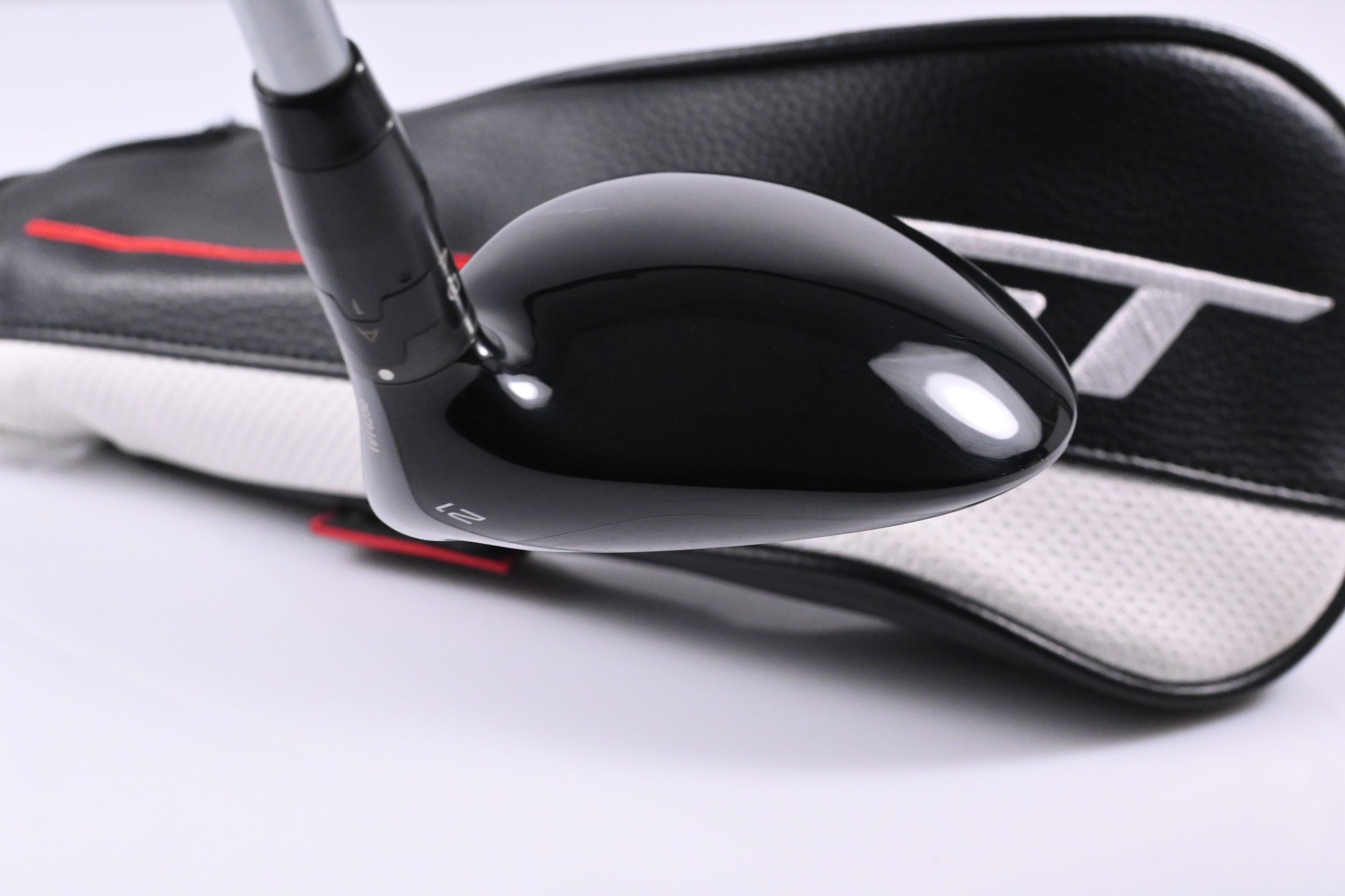 Titleist GT2 #7 Wood / 21 Degree / Regular Flex Fujikura Air Speeder 40 Shaft