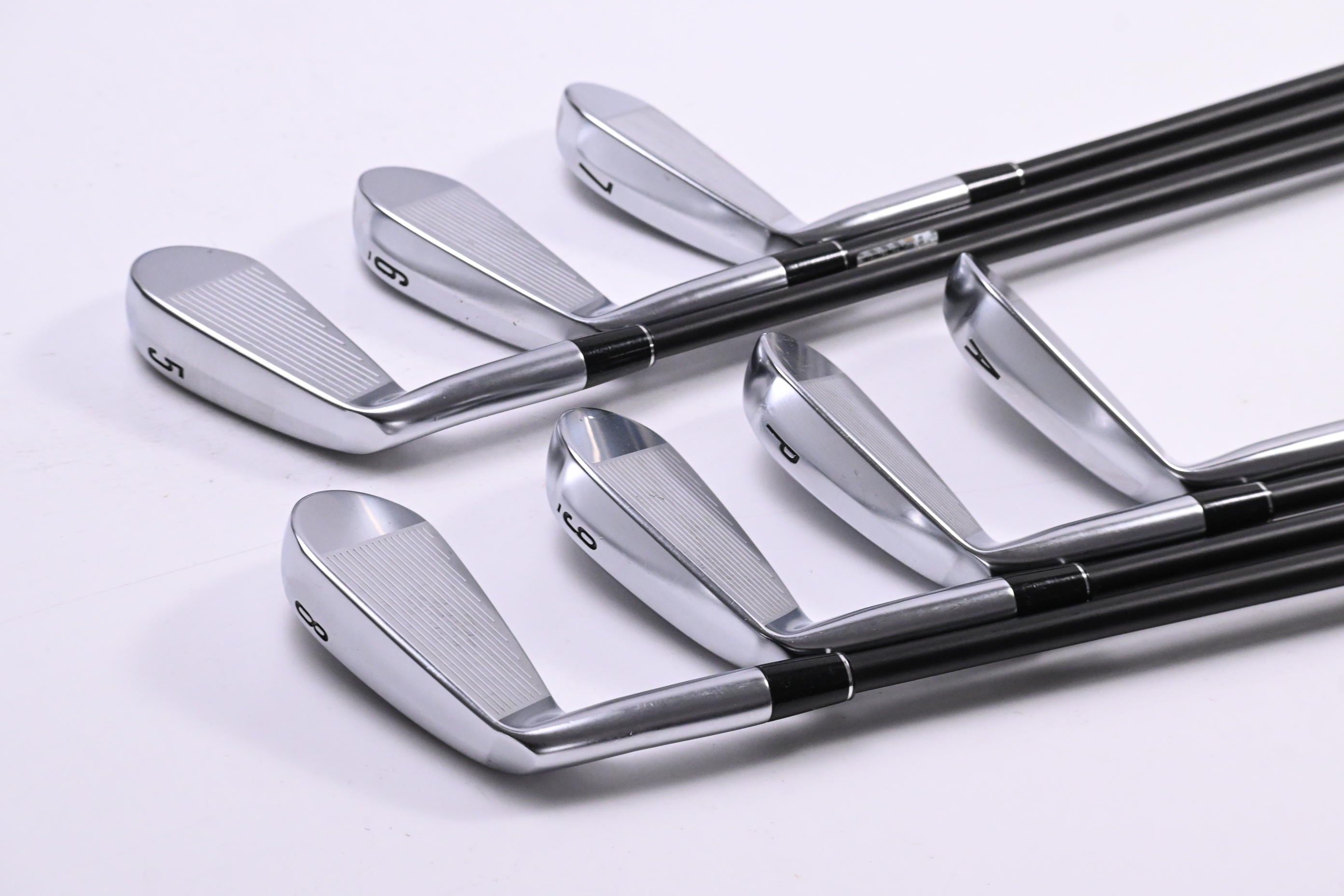 Srixon ZXi5 Irons / 5-PW+GW / Regular Flex KBS TGI 60 Shafts