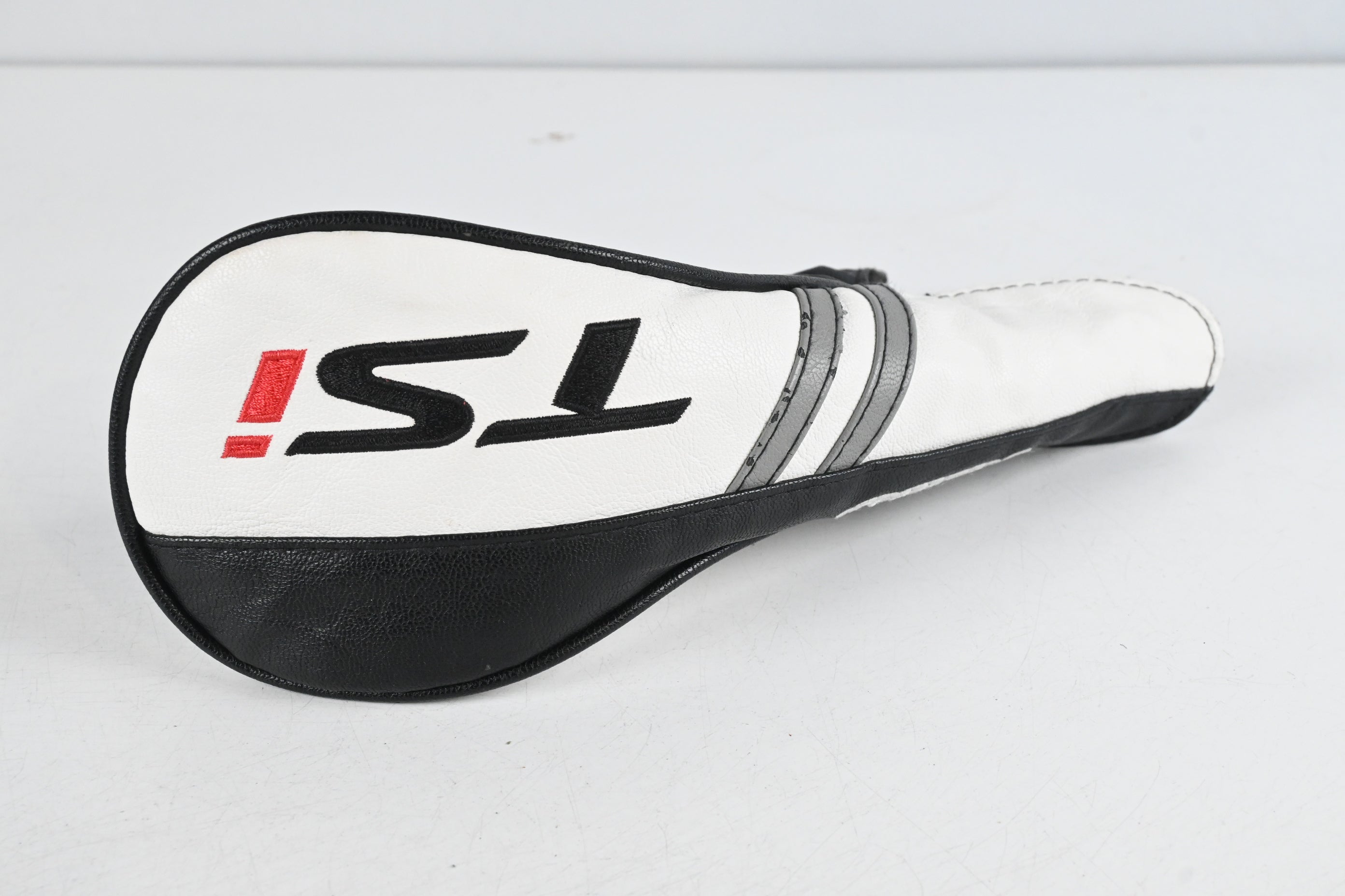 Titleist TSi3 #3 Wood / 15 Degree / Regular Flex Tensei AV Raw Blue 65 Shaft
