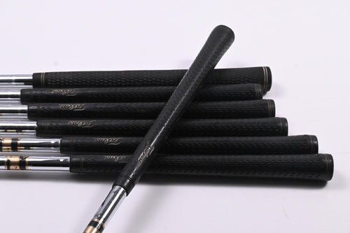 Titleist DCI 822 Irons / 4-PW / Regular Flex N.S.Pro 950 Shafts