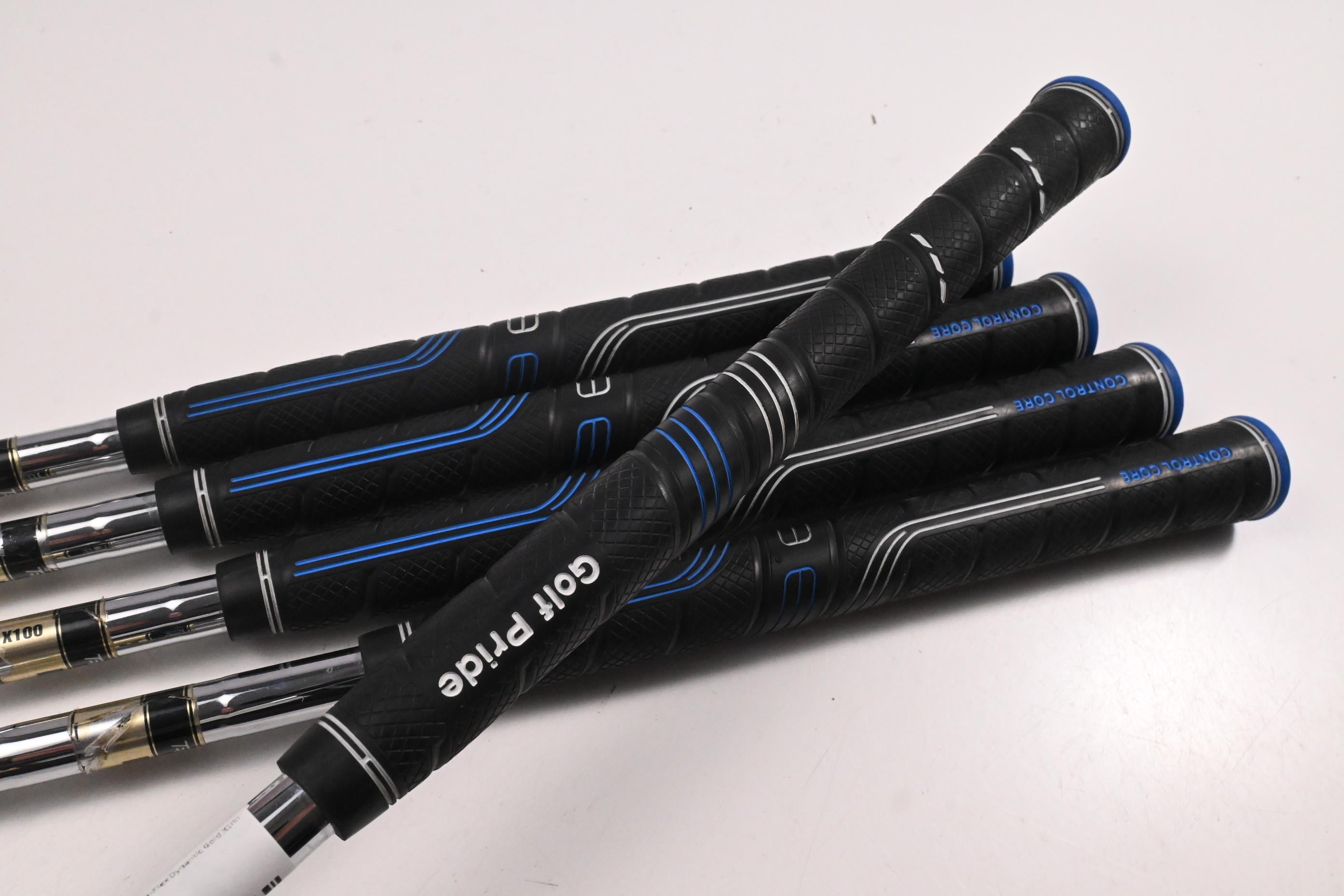 Wilson Staff Model Blade 2019 Irons / 6-PW / X-Flex Dynamic Gold X100 Shafts
