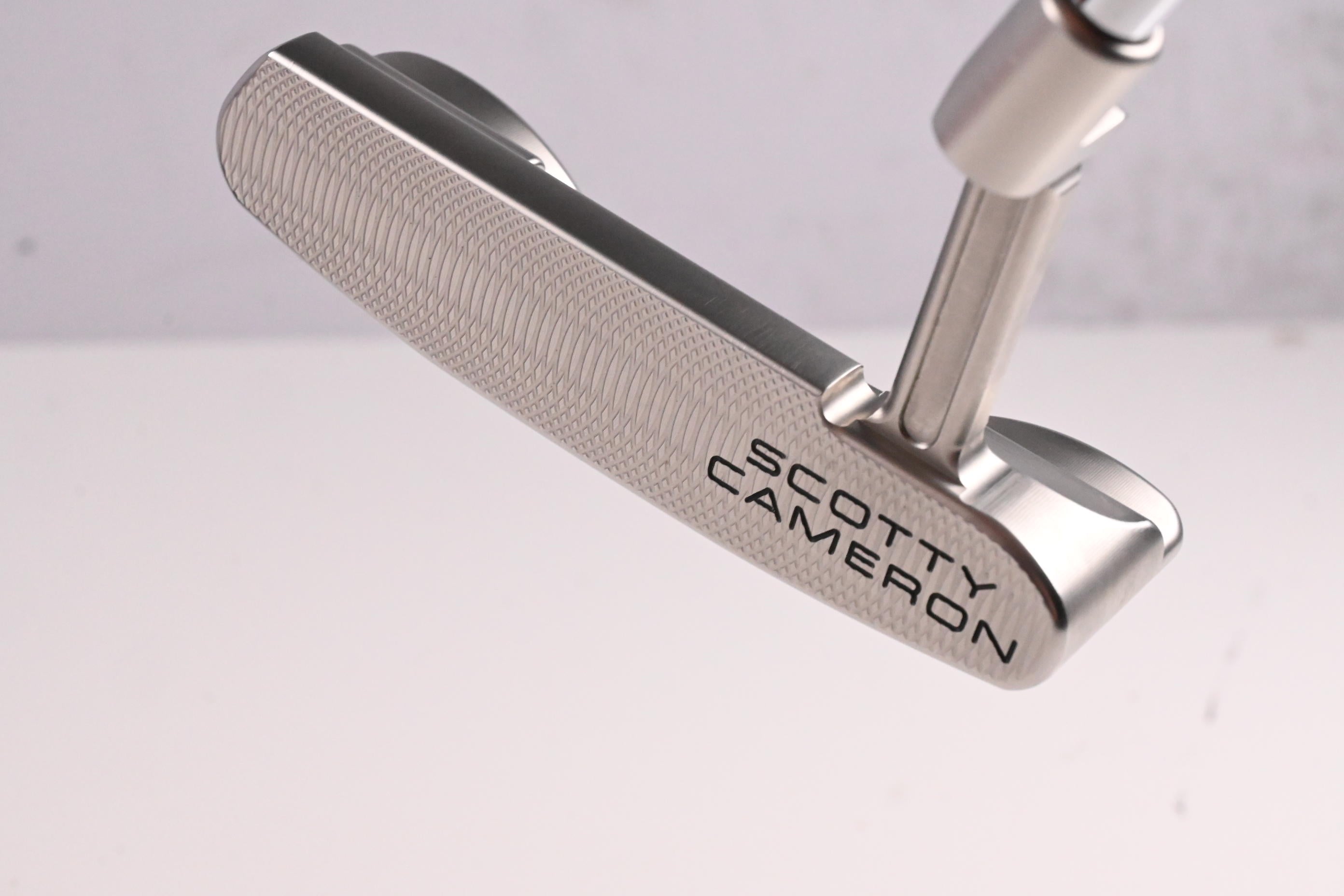 Scotty Cameron Super Select Newport + Putter / 34 Inch