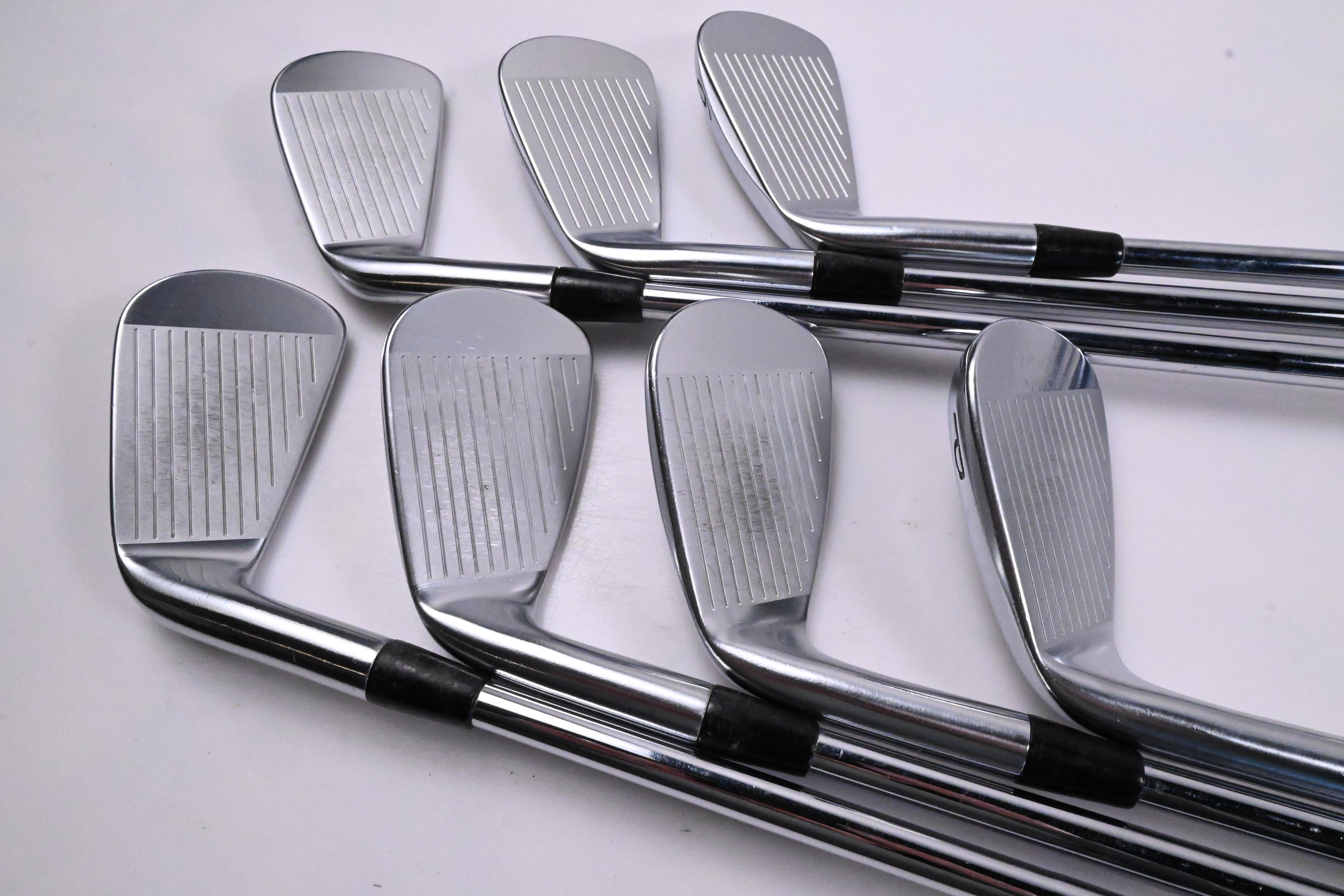 Titleist 718 CB Irons / 4-PW / X-Flex KBS Tour 130 Shafts