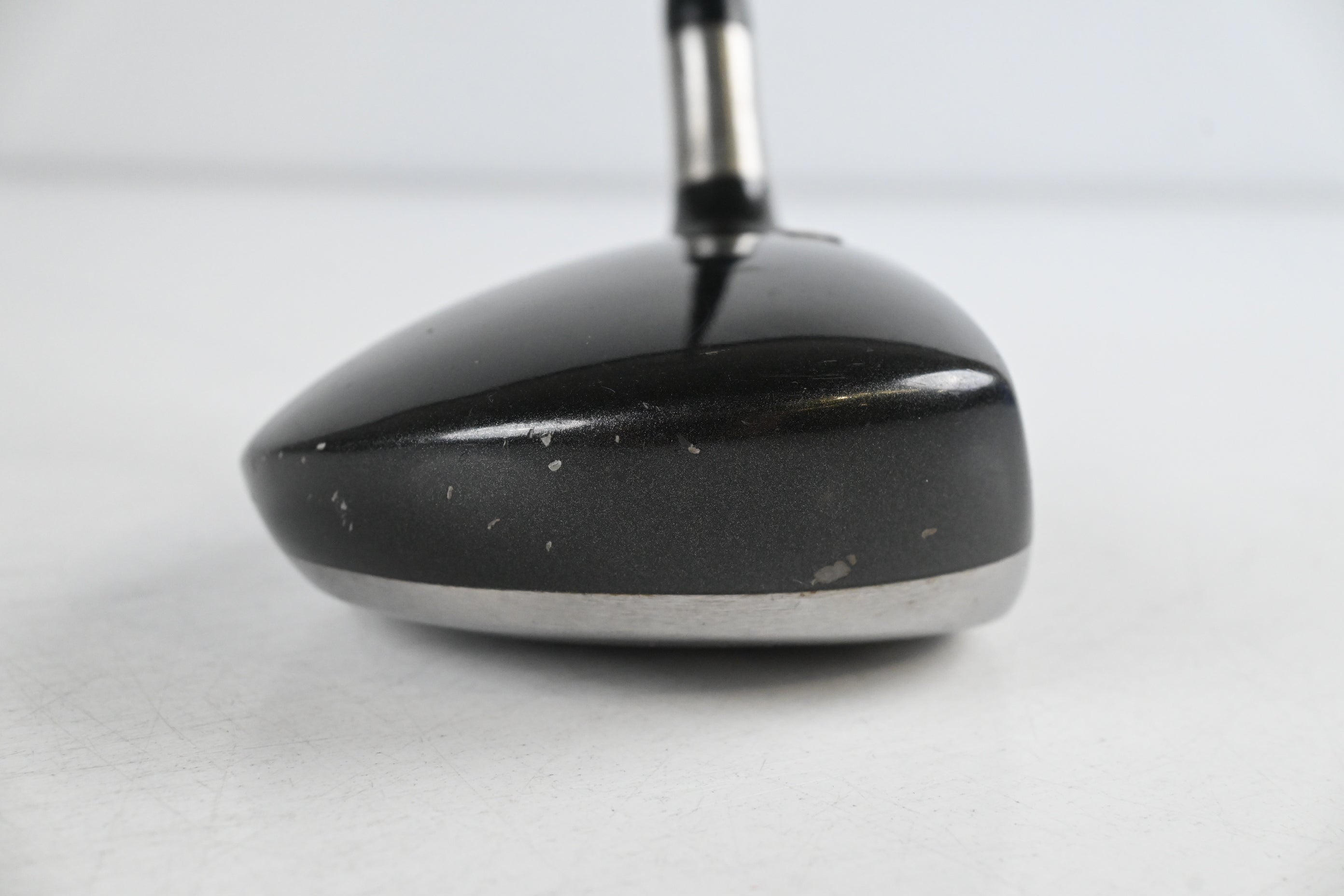Titleist 904 F #5 Wood / 17 Degree / Regular Flex Tour AD YSQ 65 Shaft