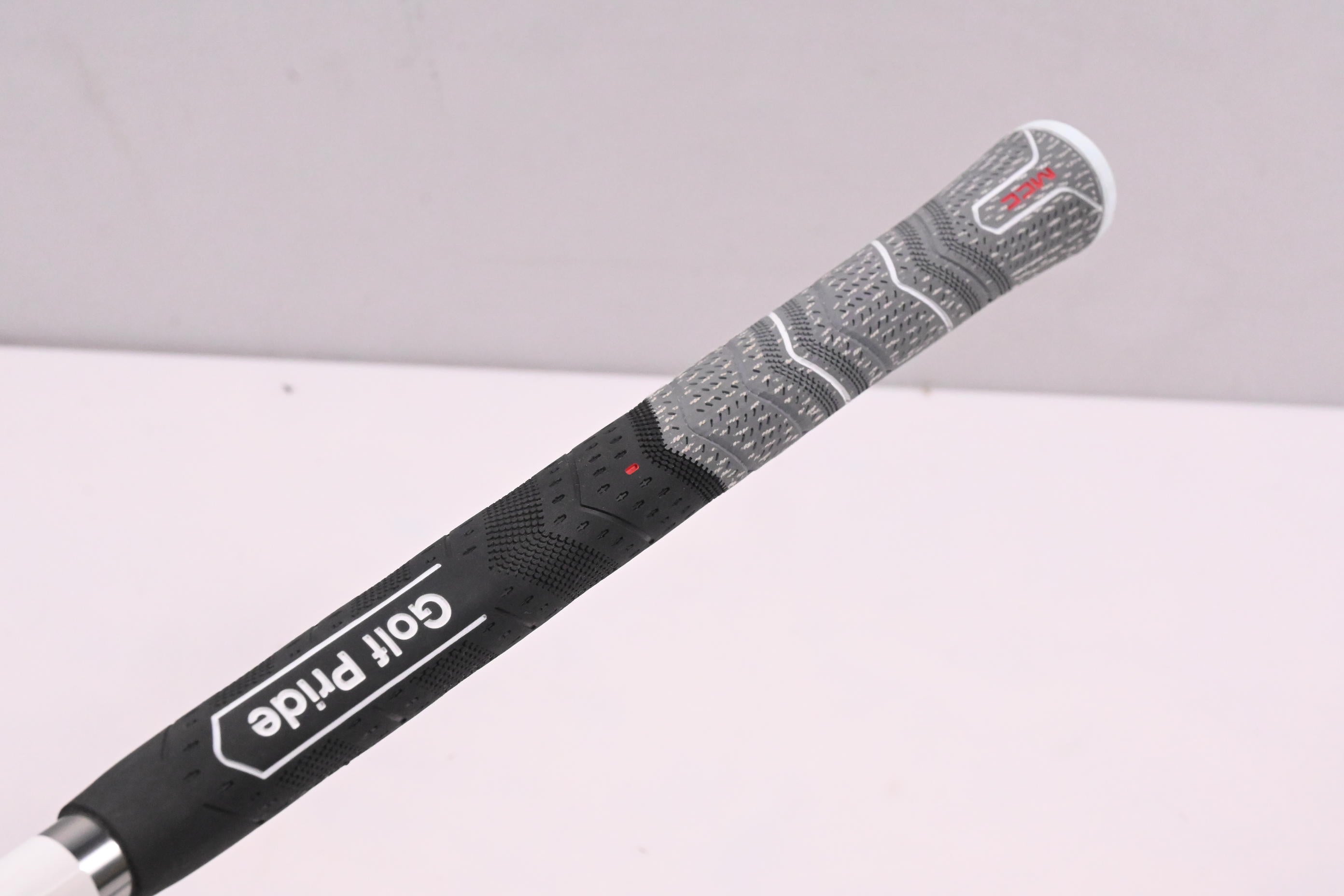Accra TZFive 50 Driver Shaft / Stiff Flex / Taylormade 2nd Gen