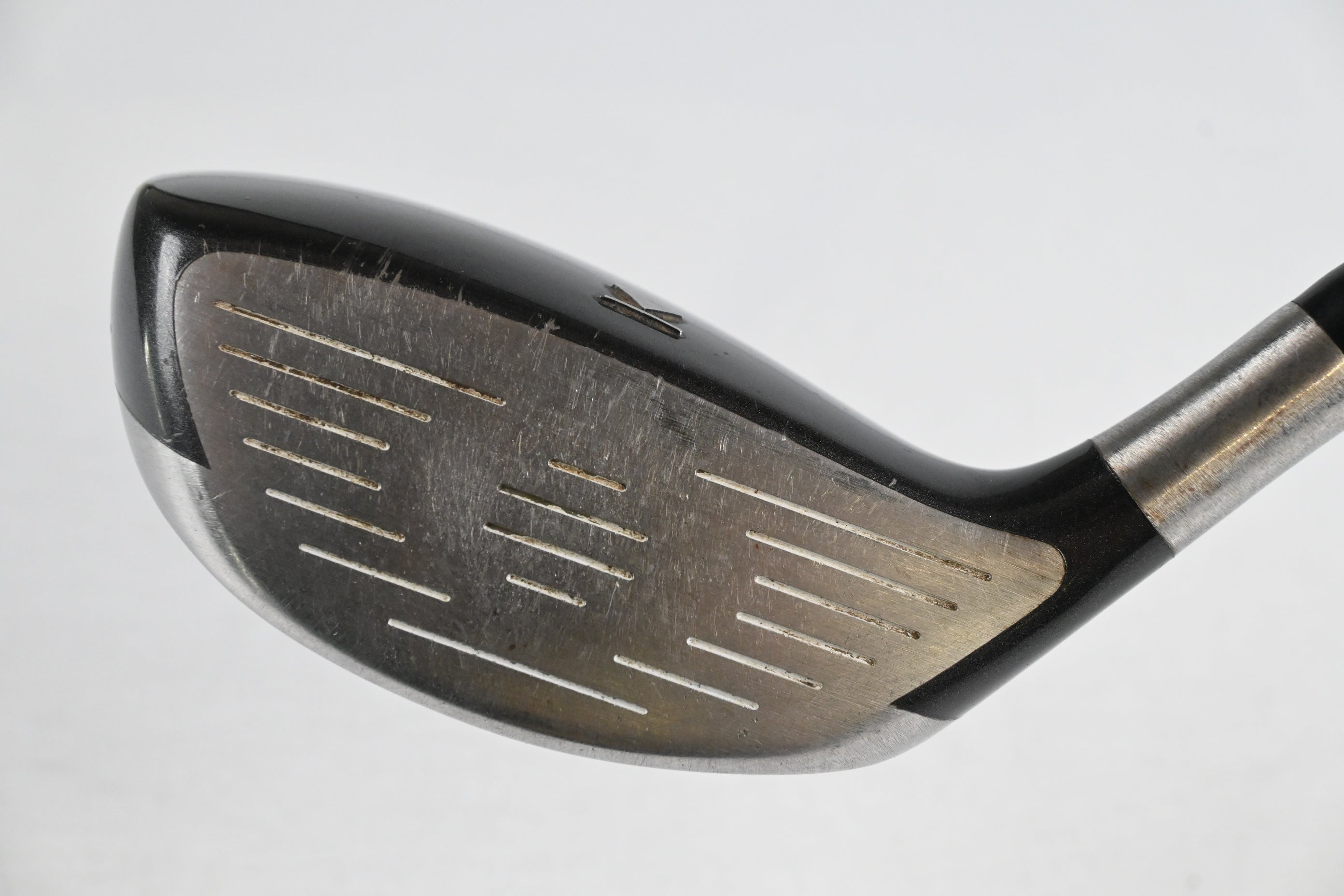 Titleist 904 F #5 Wood / 17 Degree / Regular Flex Tour AD YSQ 65 Shaft