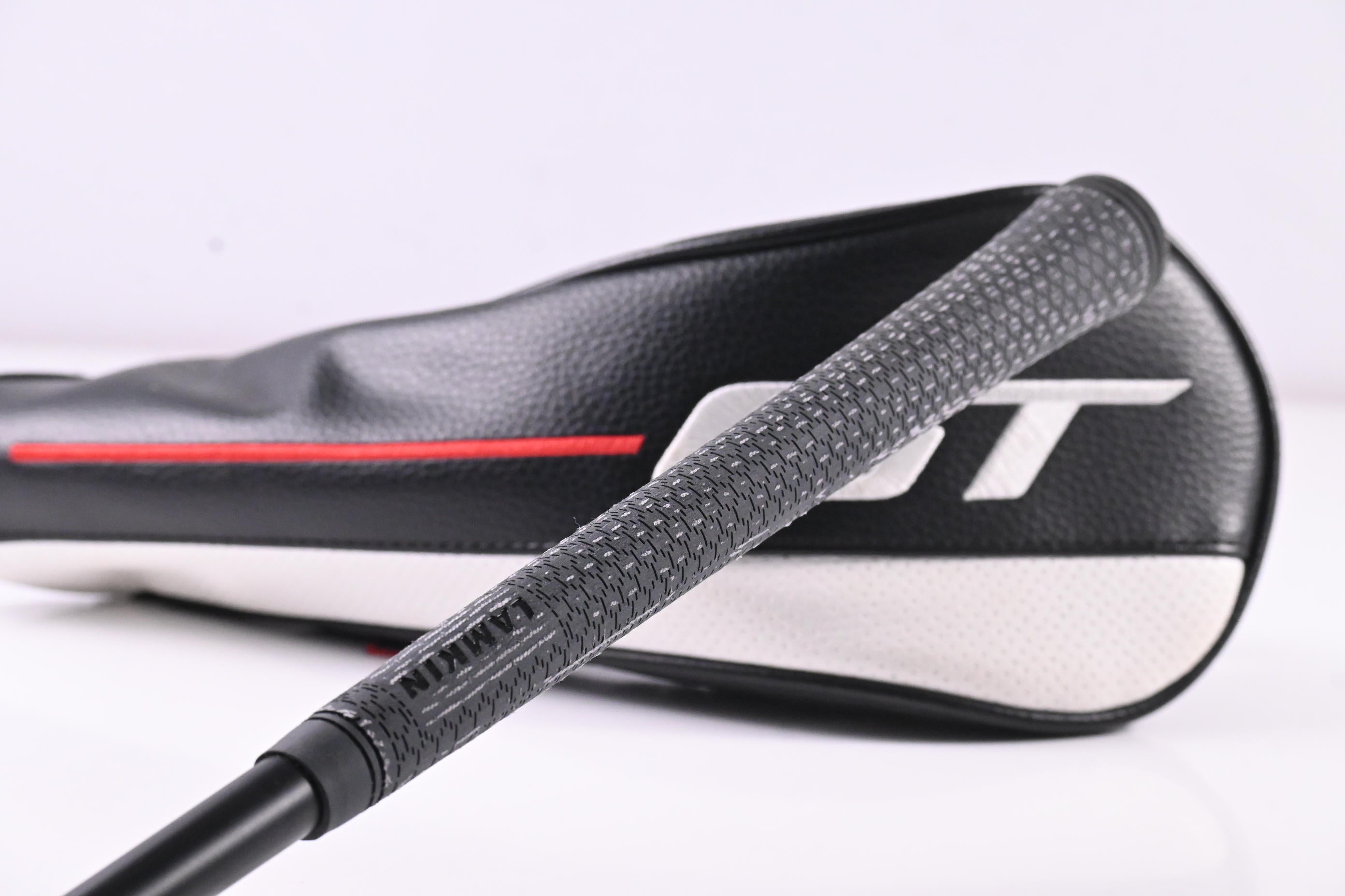 Titleist GT2 #7 Wood / 21 Degree / X-Flex Graphite Design Tour AD XC-8 Shaft