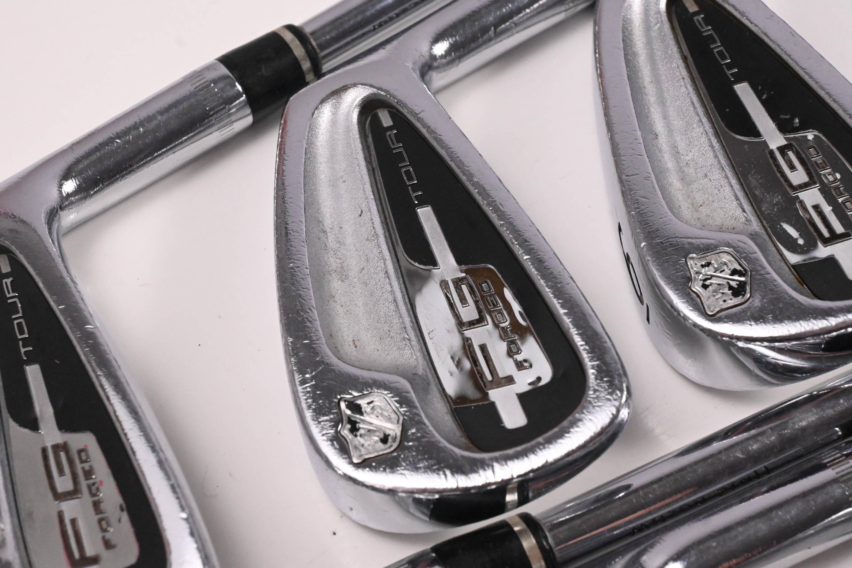 Wilson FG Tour Irons / 4-PW+SW / Stiff Flex Dynamic Gold S300 Shafts