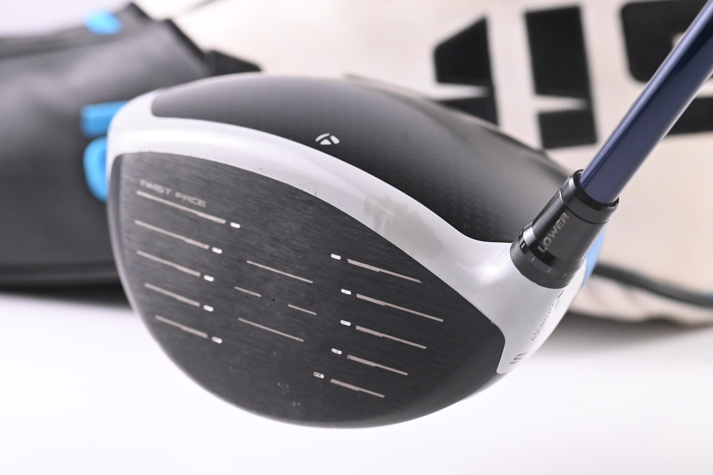 Taylormade SIM2 Max Driver / 10.5 Degree / Regular Flex Ventus Blue 5 Shaft