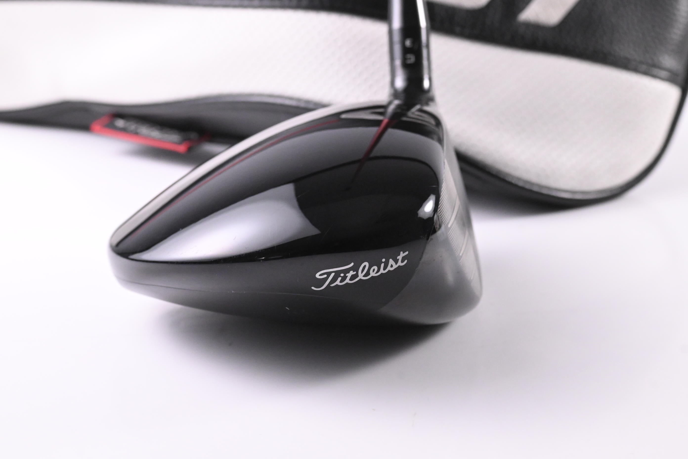 Titleist GT3 Driver / 10 Degree / Stiff Flex Denali Red 50 Shaft
