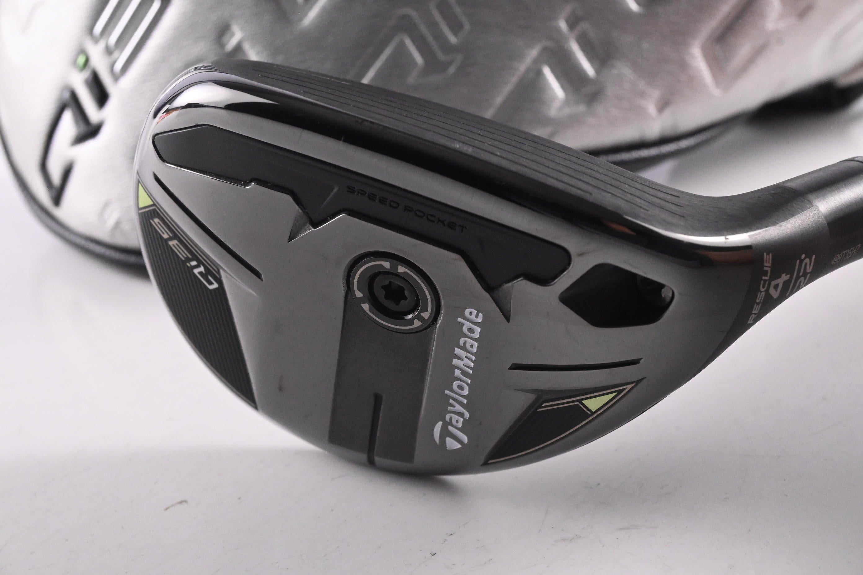 Taylormade Qi35 #4 Hybrid / 22 Degree / Regular Flex Fujikura Ventus Blue '25 6