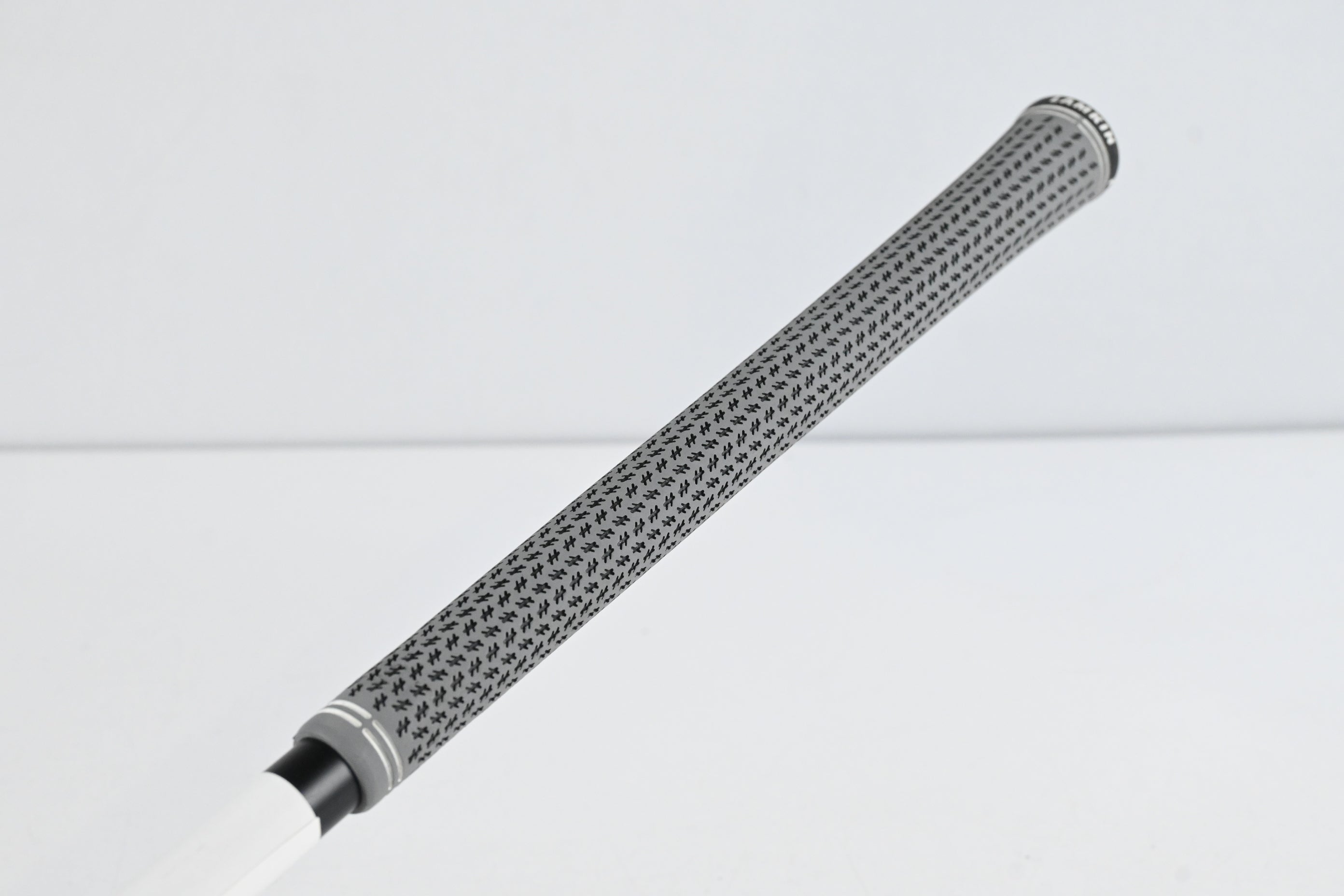 Tour Edge E722 #4 Hybrid / 22 Degree / Regular Flex KBS TGI 70 Shaft