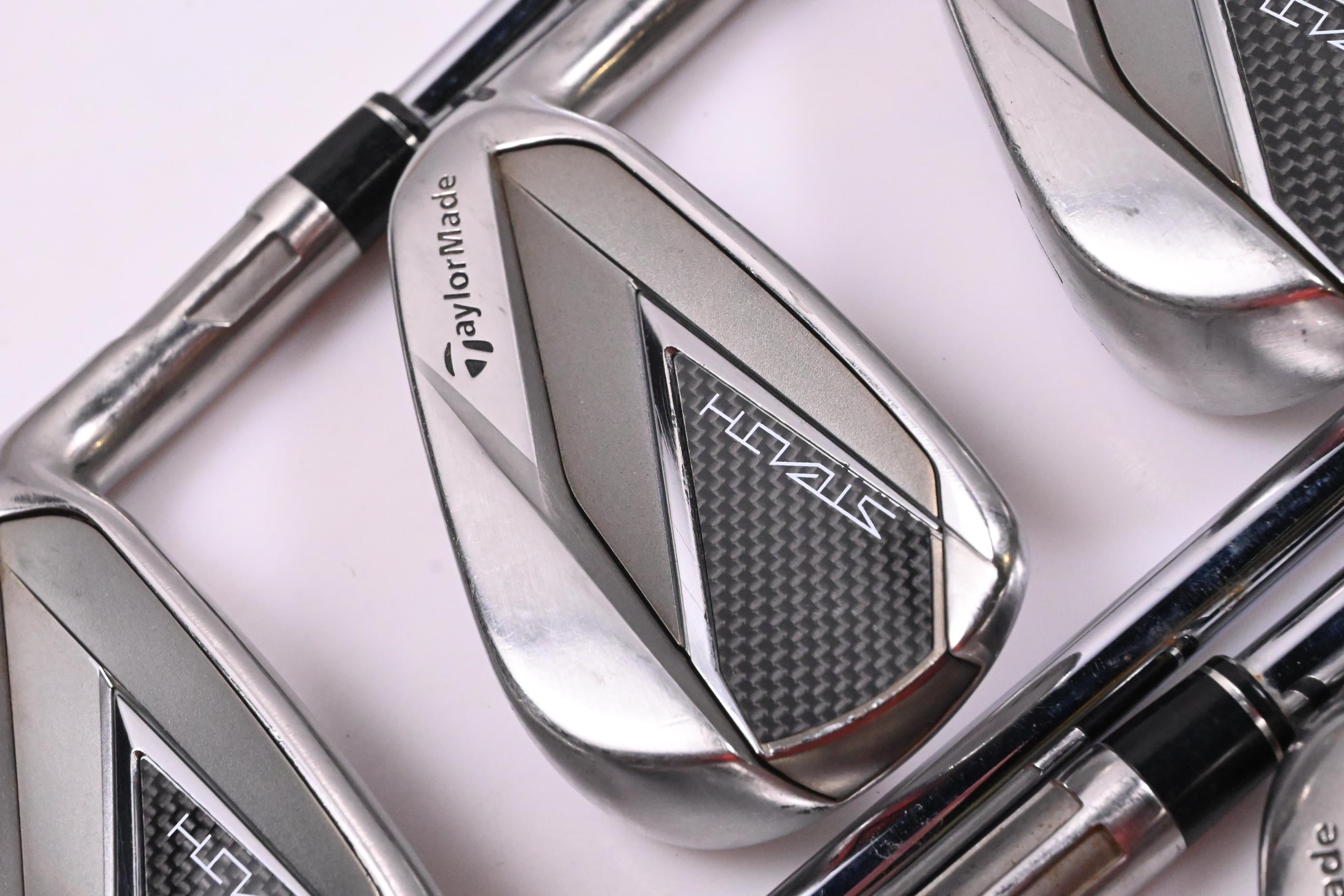 Taylormade Stealth Irons / 5-PW+AW / Regular Flex Dynamic Gold 95 R300 Shafts