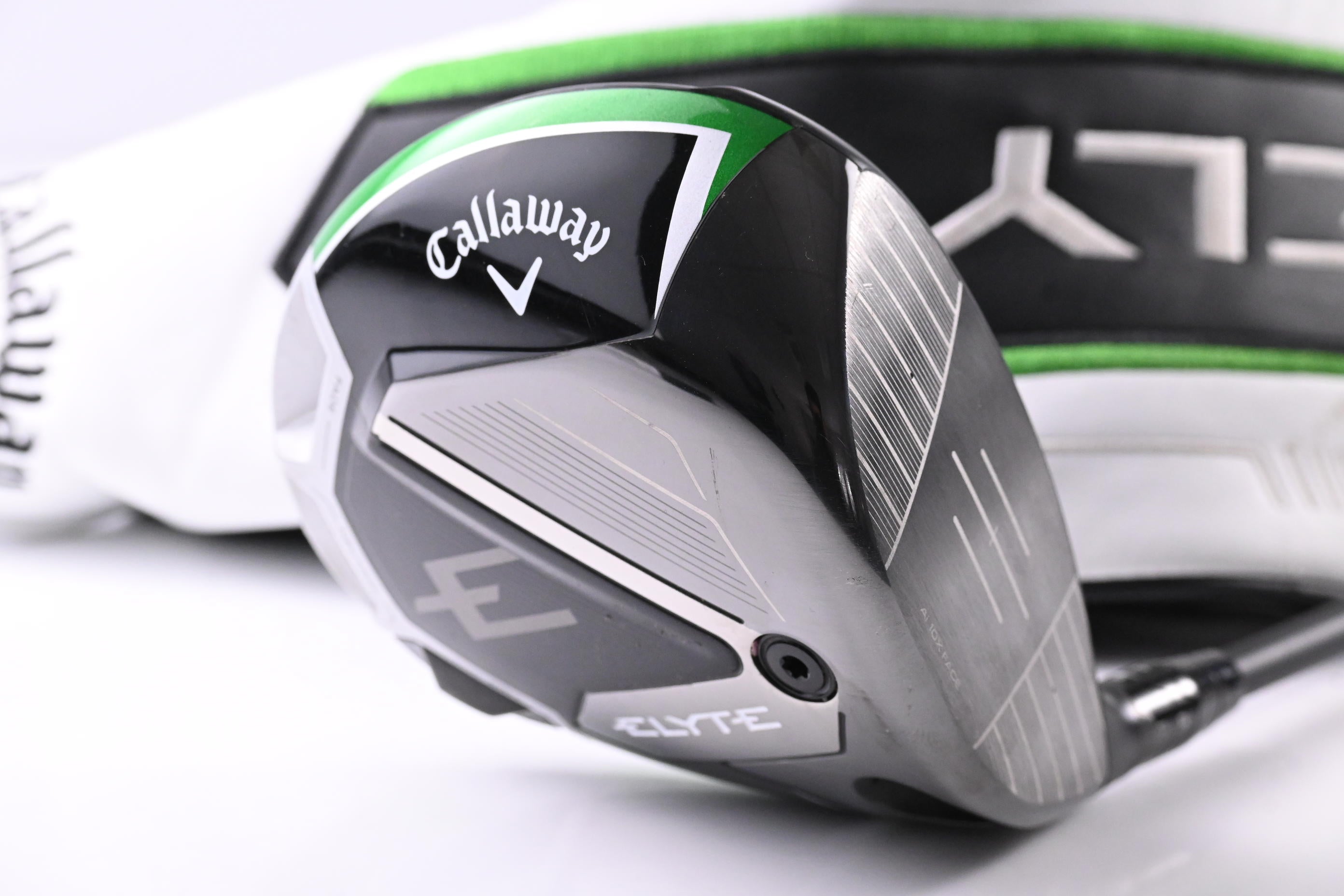 Callaway Elyte Driver / 10.5 Degree / Regular Flex Vanquish 4 Shaft