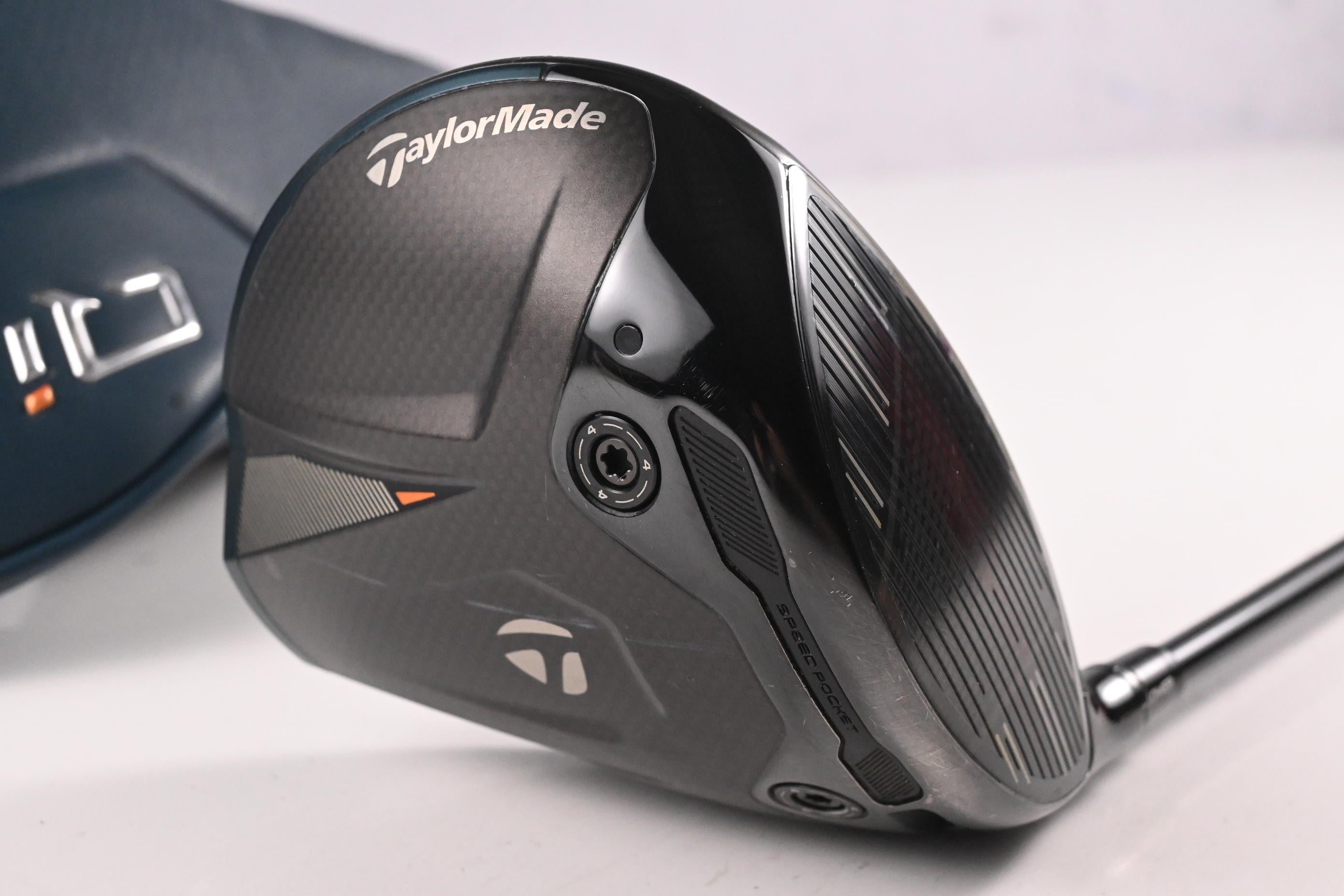 Taylormade Qi4D Driver / 10.5 Degree / Regular Flex Proforce 65 Shaft