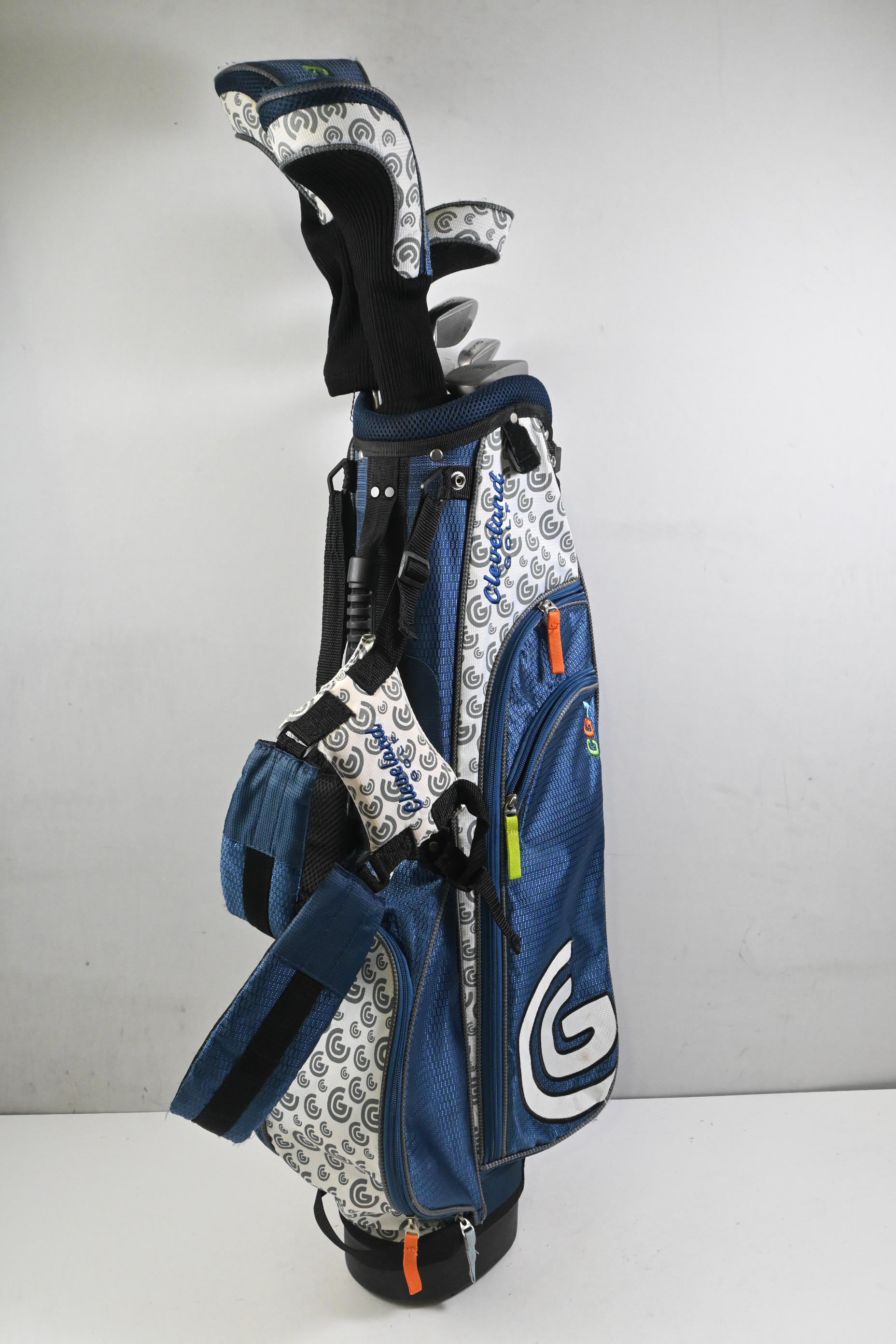 Junior Cleveland CGJ Package Set / Woods, Irons, Putter, Bag