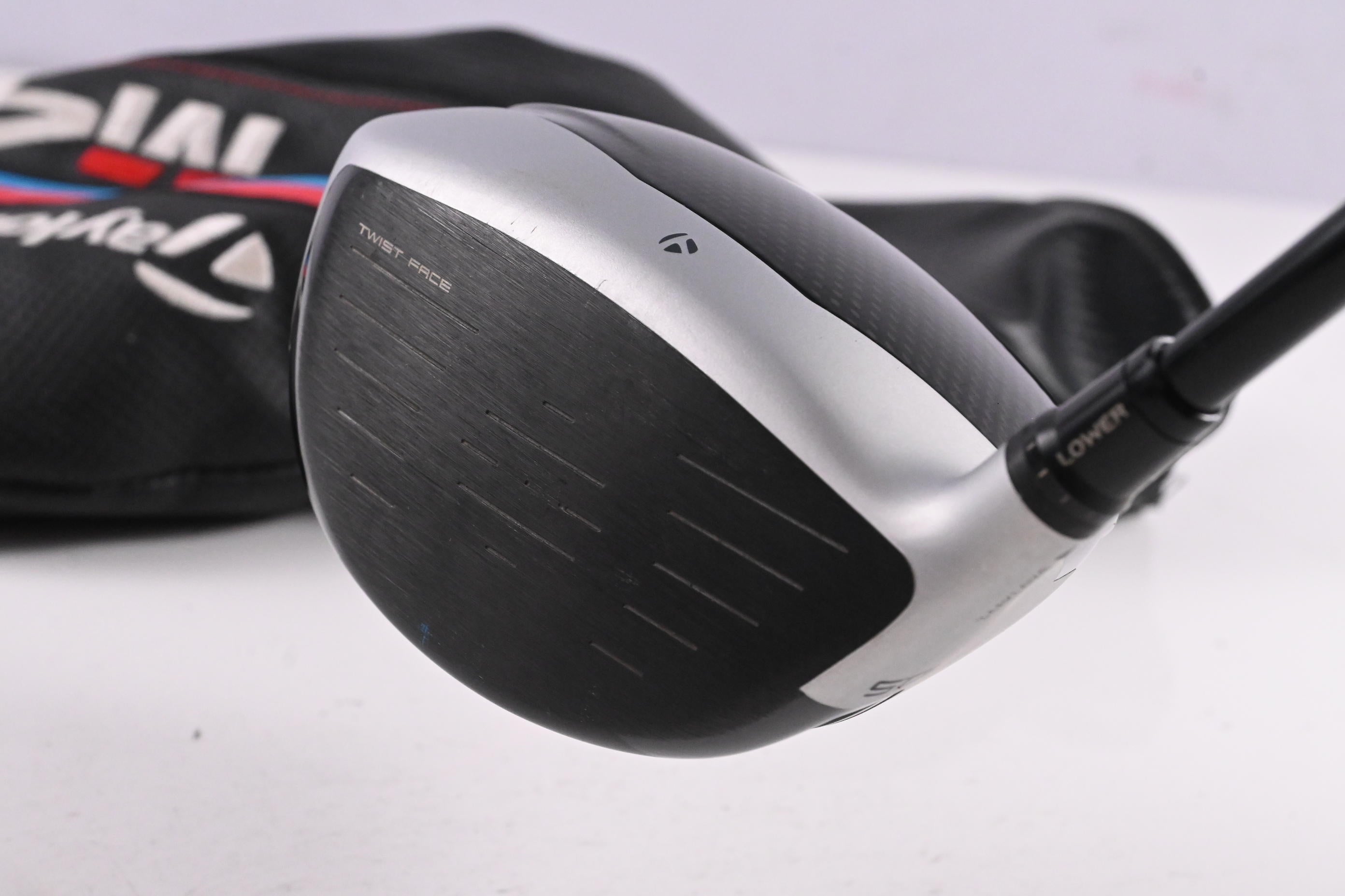 Taylormade M4 Driver / 10.5 Degree / Regular Flex Fujikura Atmos Red 5 Shaft