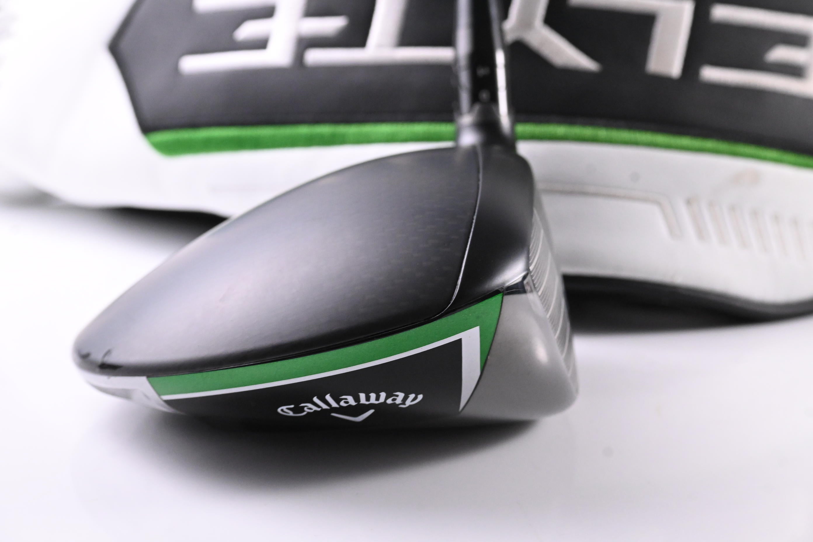 Callaway Elyte Driver / 10.5 Degree / Regular Flex Vanquish 4 Shaft