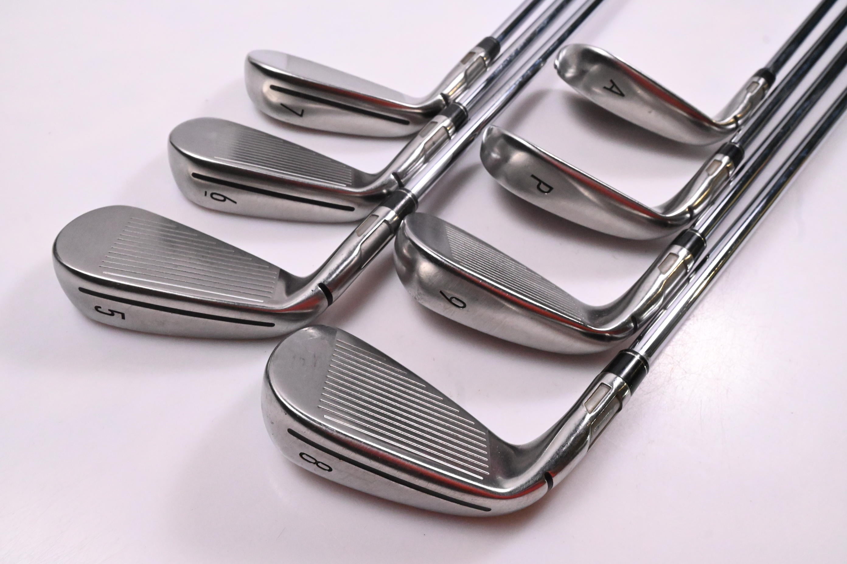 Taylormade Stealth Irons / 5-PW+AW / Regular Flex Dynamic Gold 95 R300 Shafts