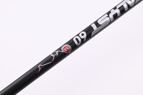 Cleveland Launcher XL Pitching Wedge / 43 Degree / Regular Flex Catalyst 60 Shaft