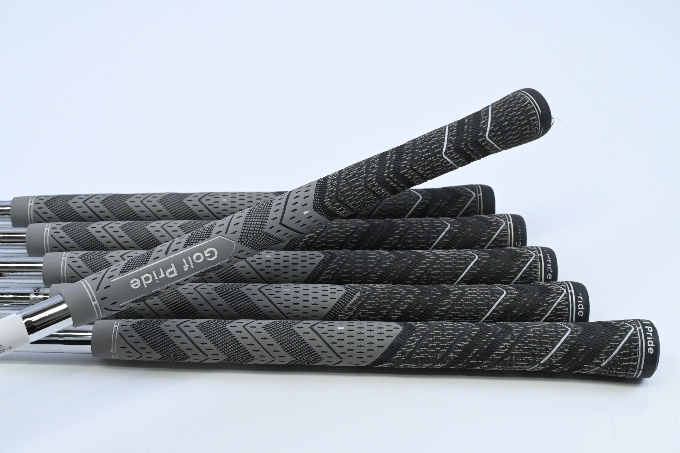 Wilson Staff Model CB 2019 Irons / 5-PW / Stiff Flex Dynamic Gold 120 S300