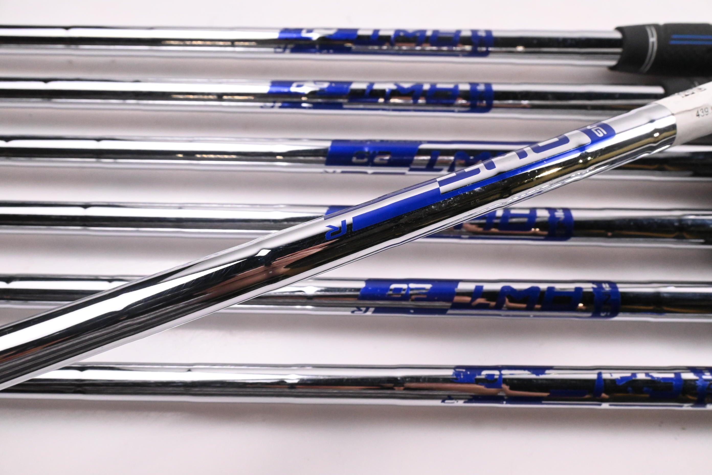 Ping G400 Irons / 5-PW+GW / Green Dot / Regular Flex Ping AWT 2.0 Shafts