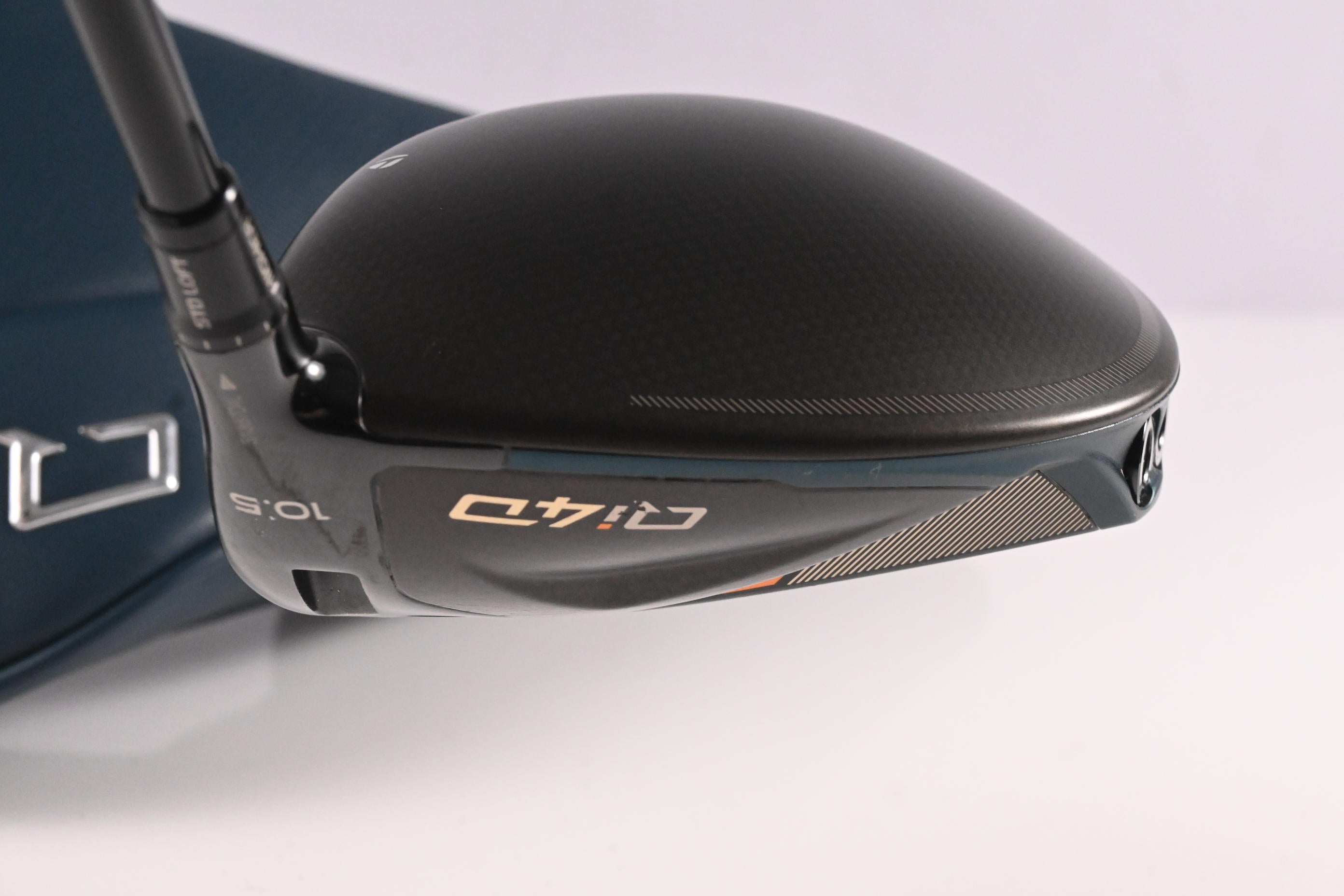 Taylormade Qi4D Driver / 10.5 Degree / Regular Flex Proforce 65 Shaft