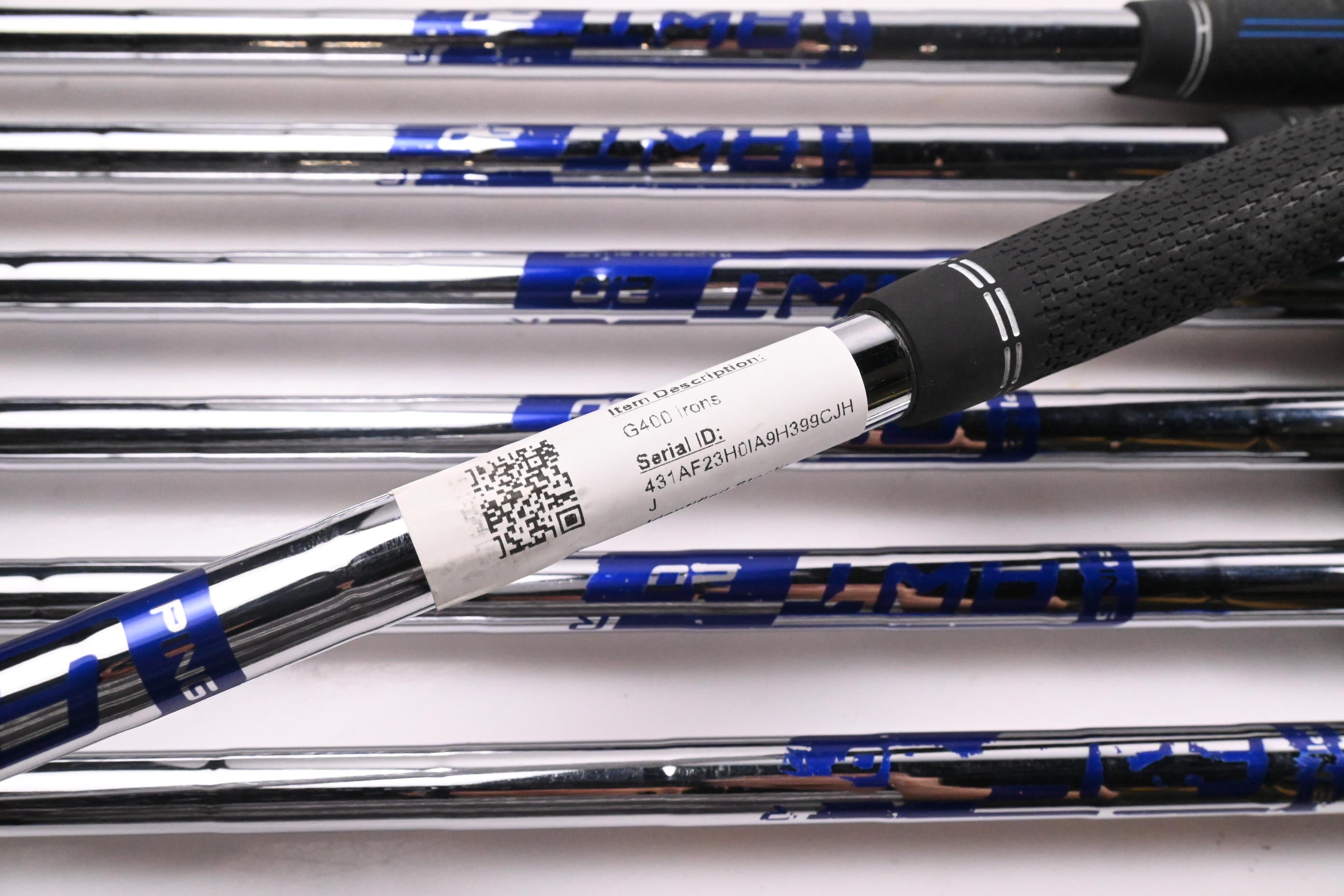 Ping G400 Irons / 5-PW+GW / Green Dot / Regular Flex Ping AWT 2.0 Shafts