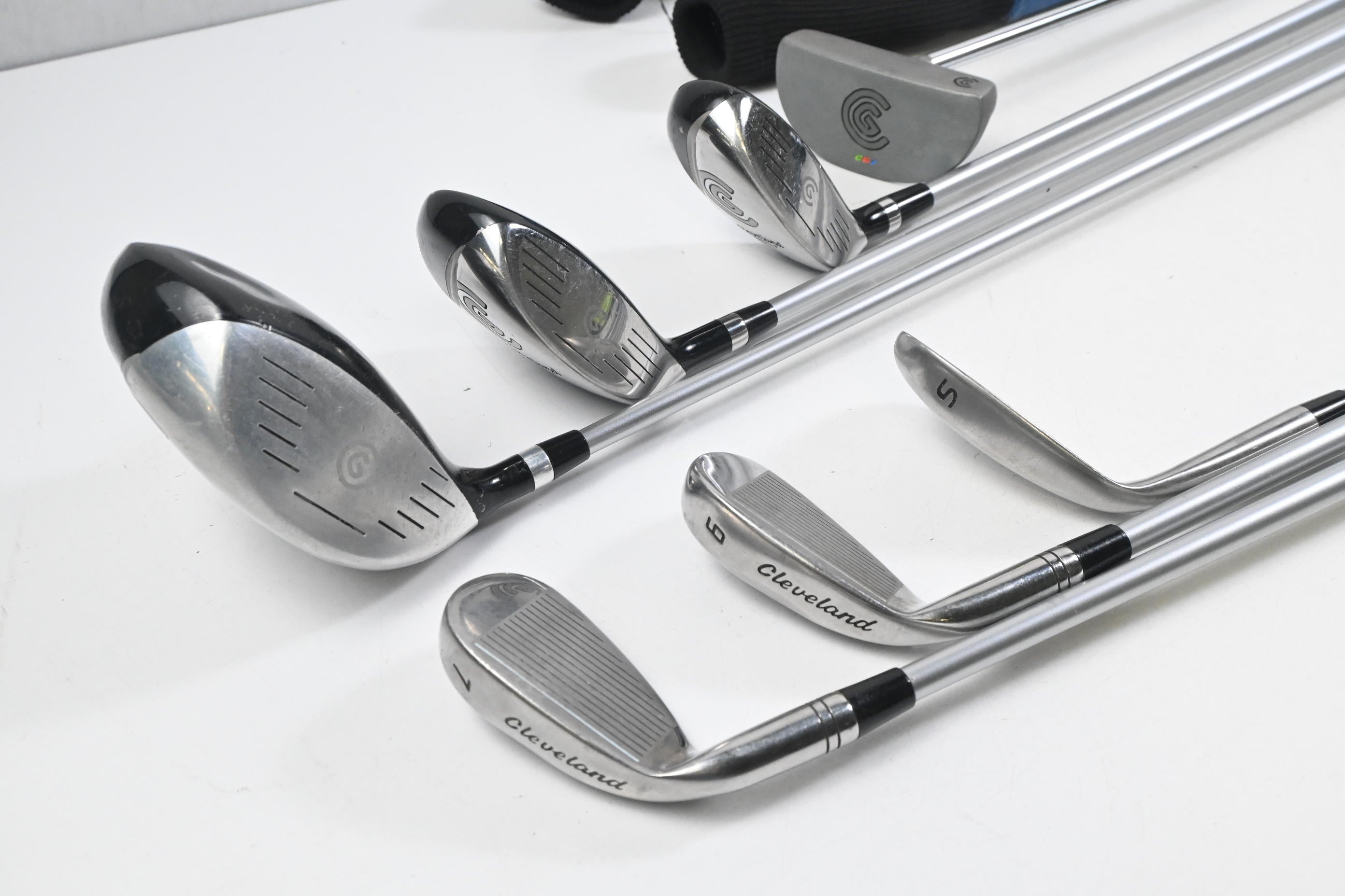 Junior Cleveland CGJ Package Set / Woods, Irons, Putter, Bag