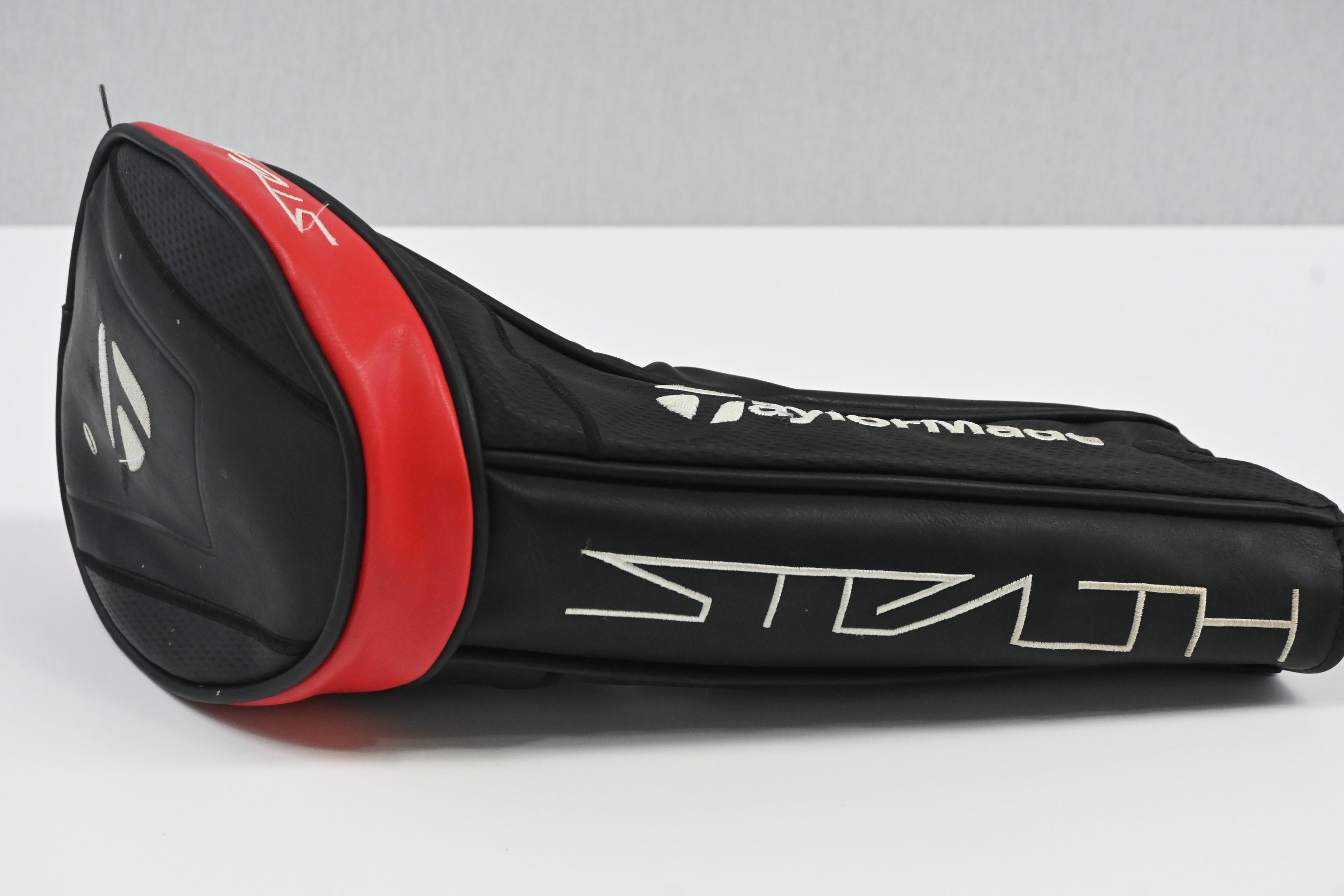 Taylormade Stealth HD Driver / 9 Degree / Regular Flex Fujikura AirSpeeder 45