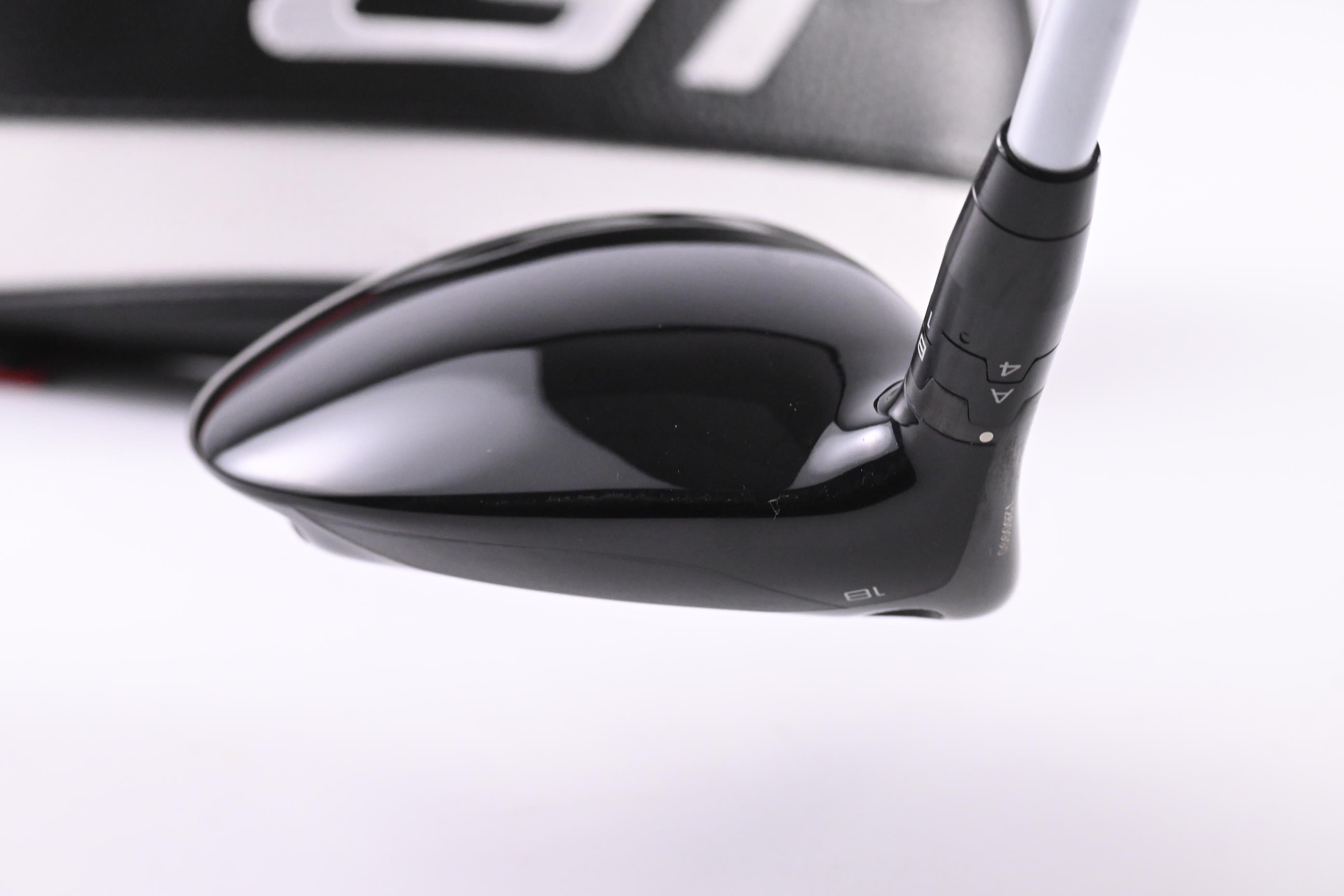 Left Hand Titleist GT1 #5 Wood / 18 Degree / Regular Flex Aldila Ascent 40 Shaft