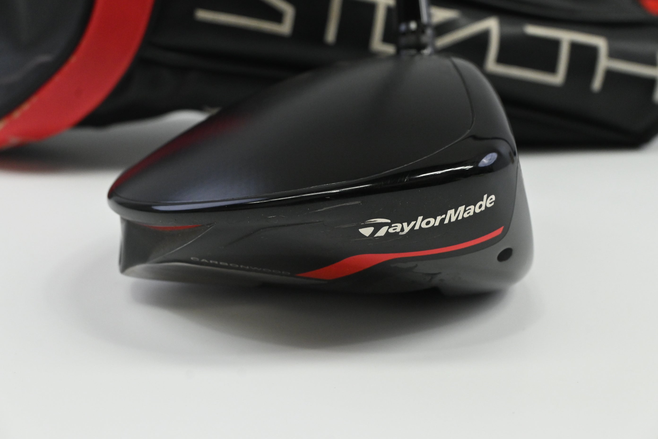 Taylormade Stealth Plus Driver / 10.5 Degree / Regular Flex HZRDUS Smoke Red RDX