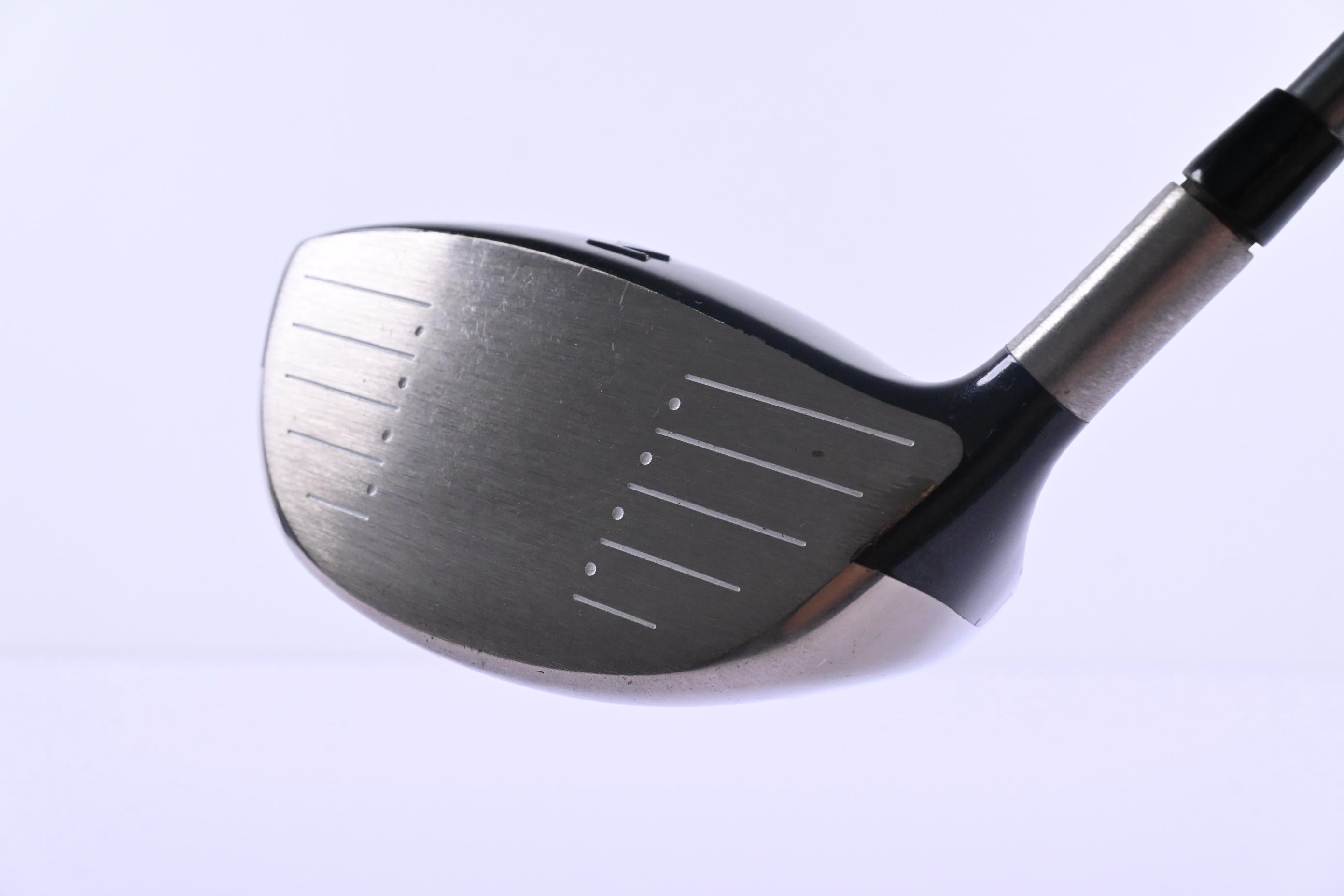 Titleist 909 D2 Driver / 9.5 Degree / Stiff Flex Diamana Blue 65 Shaft