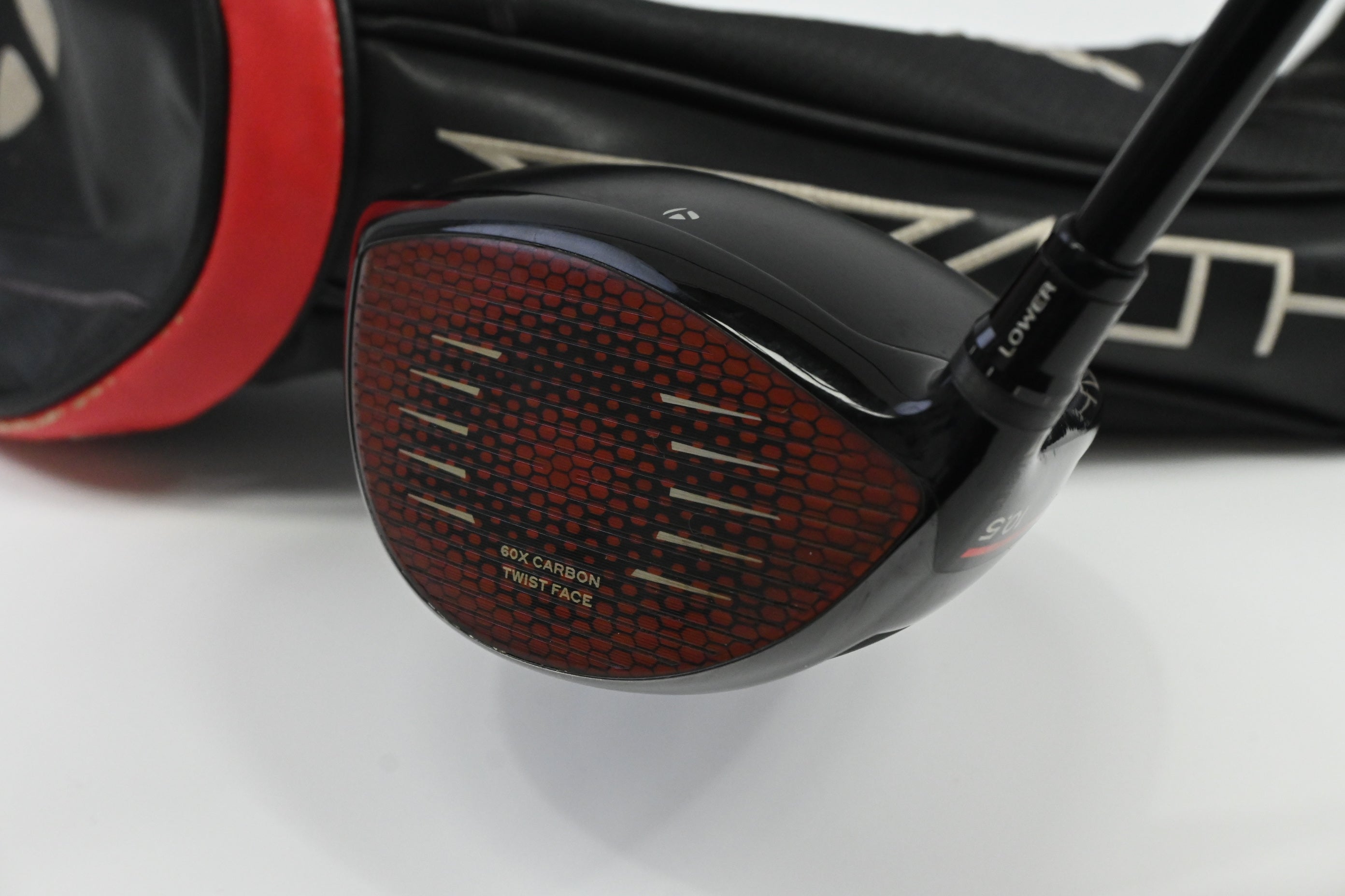 Taylormade Stealth Plus Driver / 10.5 Degree / Regular Flex HZRDUS Smoke Red RDX