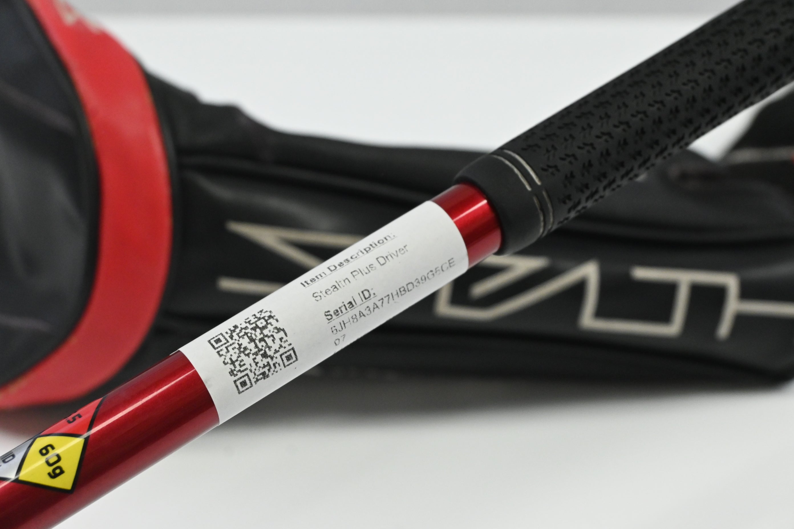 Taylormade Stealth Plus Driver / 10.5 Degree / Regular Flex HZRDUS Smoke Red RDX