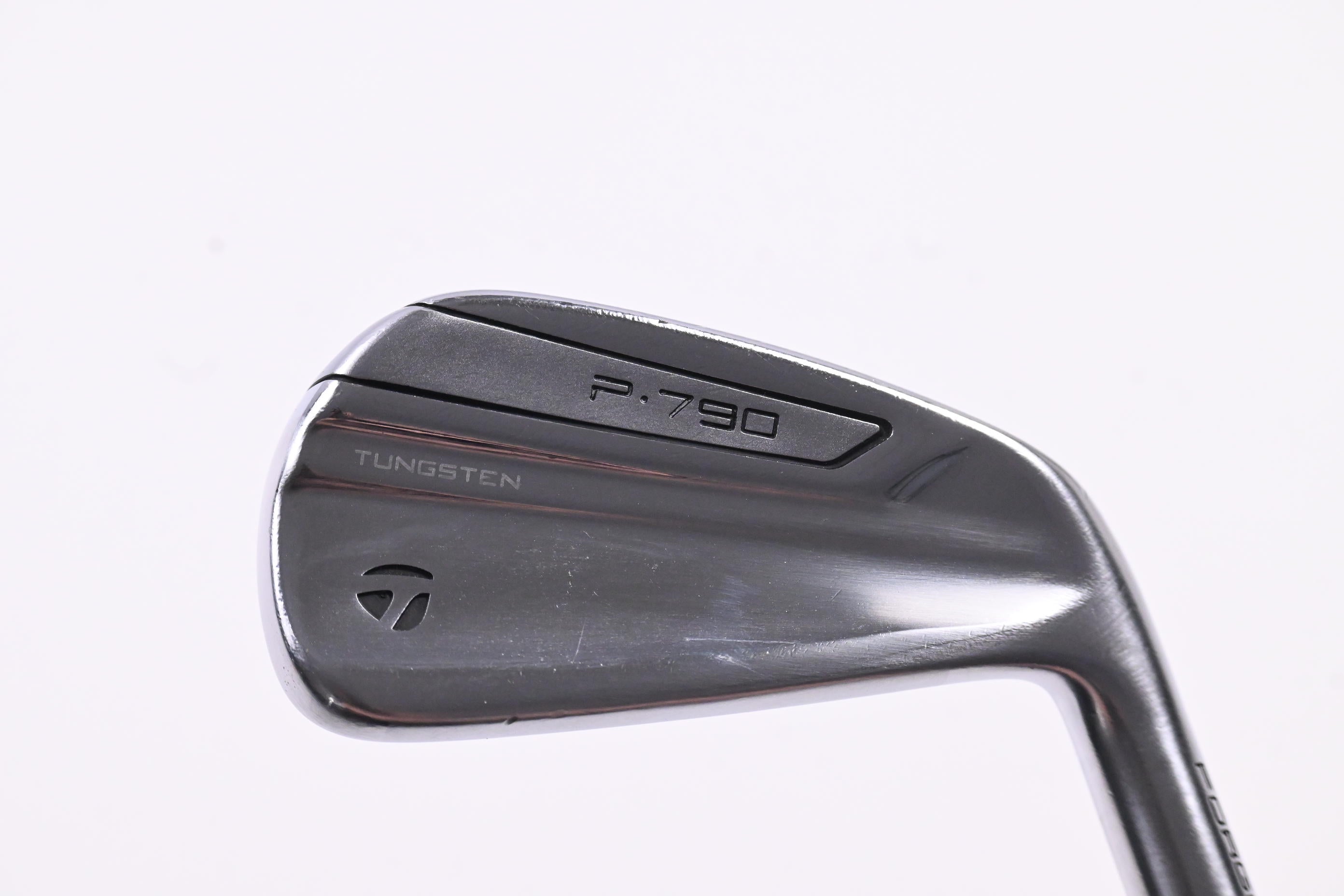 Taylormade P790 2019 #4 Iron / 21 Degree / X-Flex KBS Tour 130 Shaft