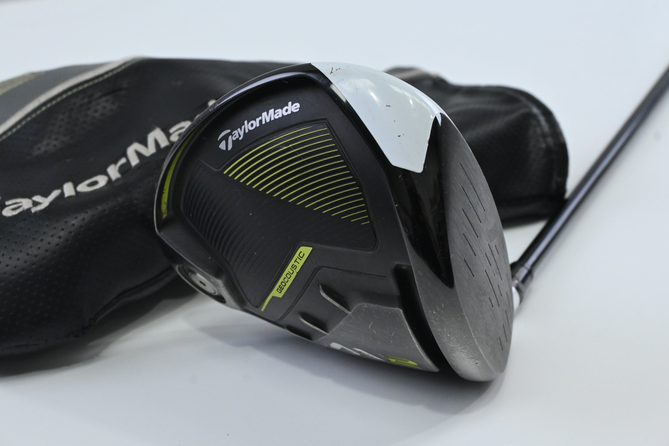 Taylormade M2 2017 Driver / 9.5 Degree / Stiff Flex Fujikura Atmos Red 5 Shaft