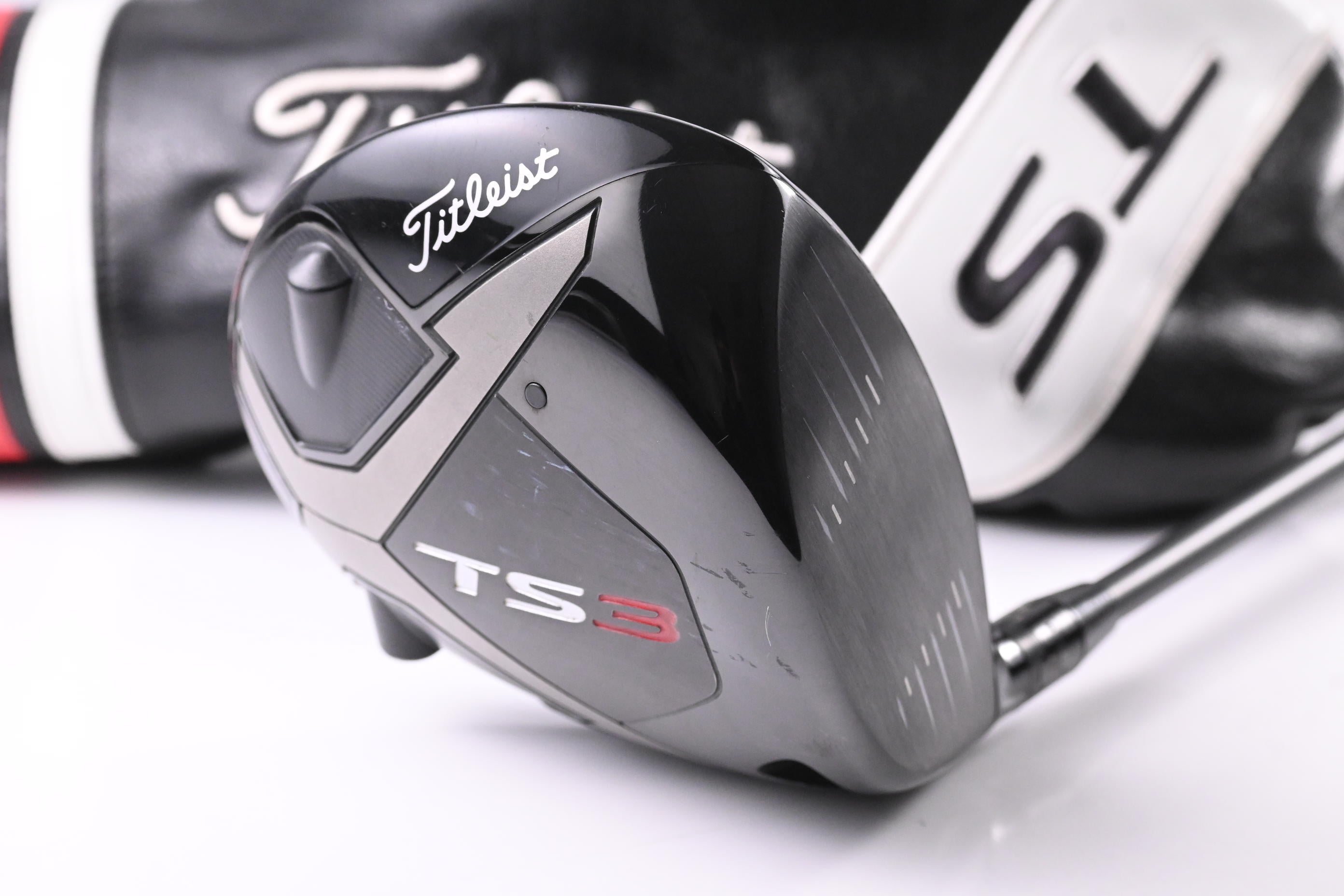 Titleist TS3 Driver / 9.5 Degree / Stiff Flex HZRDUS Smoke Black 60 Shaft