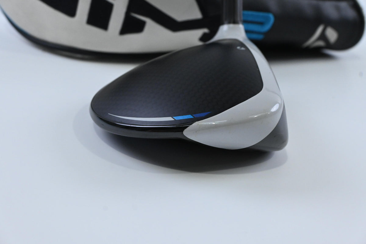 Taylormade SIM2 Max #3 Wood / 15 Degree / Regular Flex Fujikura Ventus Blue