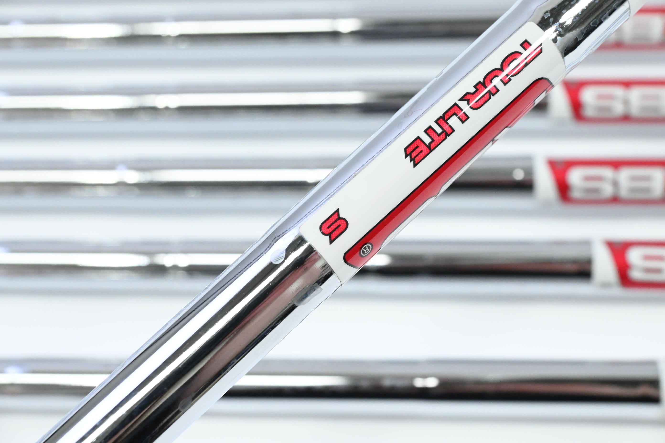 Wilson Dynapower 2023 Irons / 6-PW+GW+SW / Stiff Flex KBS Tour Lite Shafts