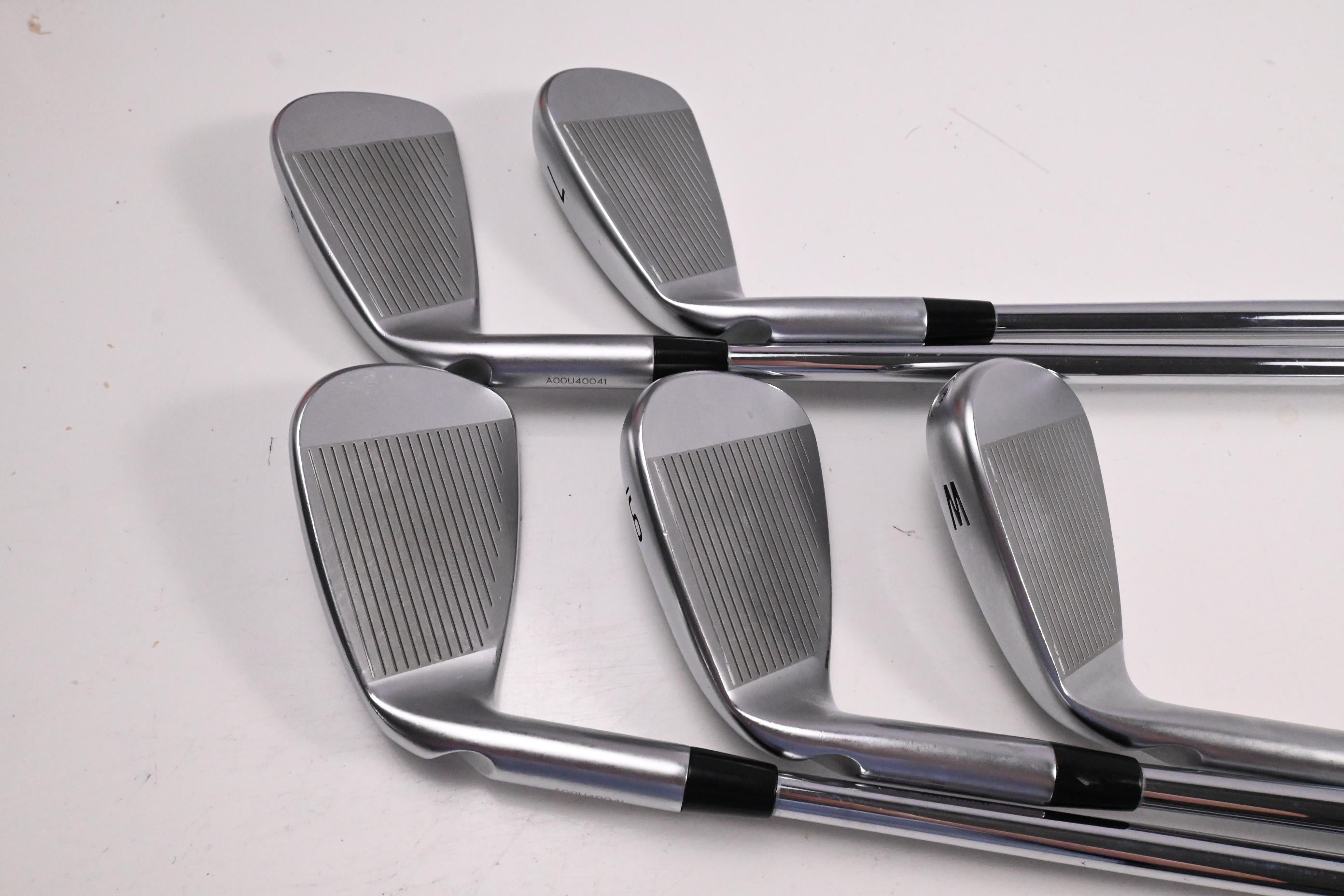 Ping i230 Irons / 6-PW / Red Dot / Stiff Flex Dynamic Gold 105 S300 Shafts
