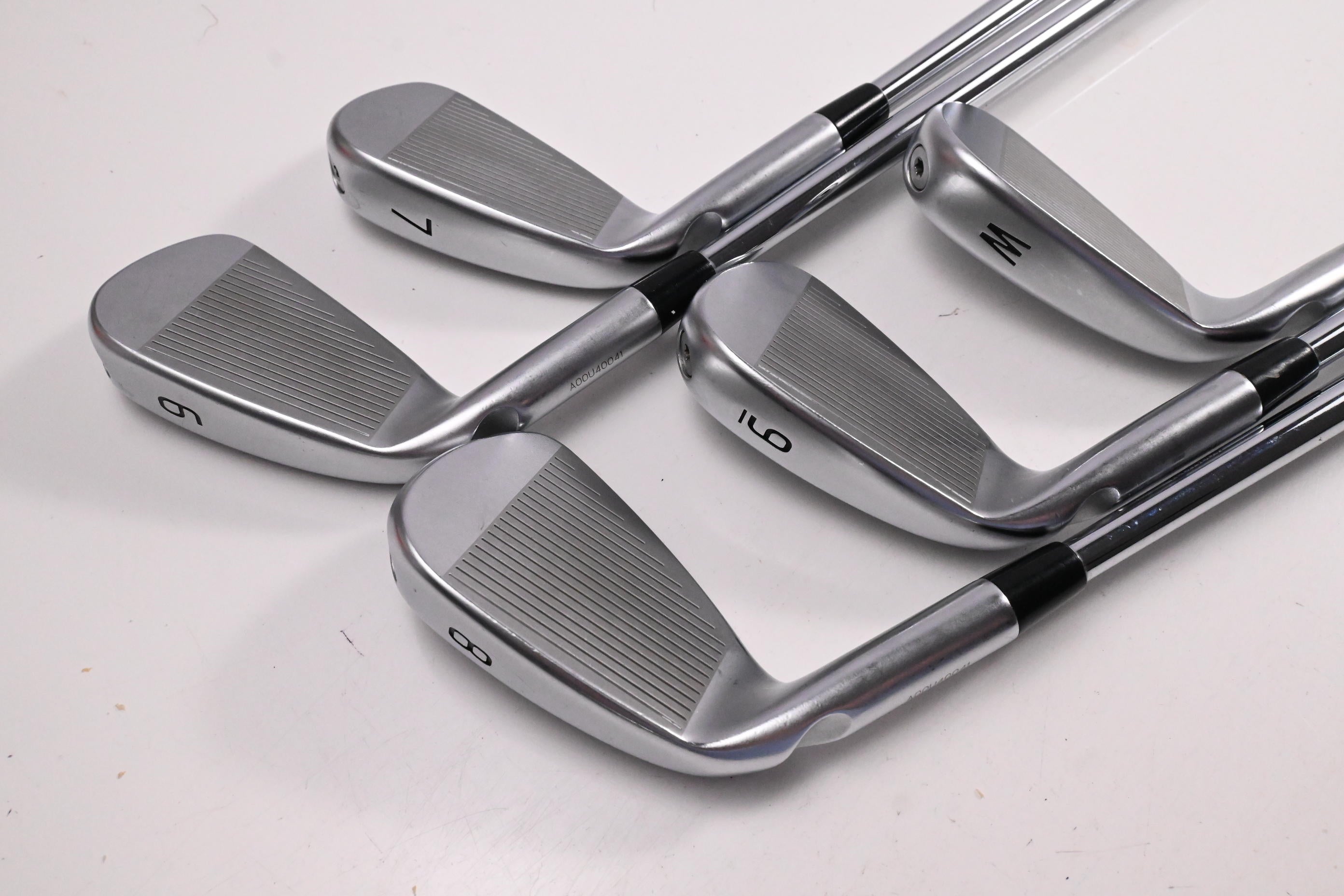 Ping i230 Irons / 6-PW / Red Dot / Stiff Flex Dynamic Gold 105 S300 Shafts
