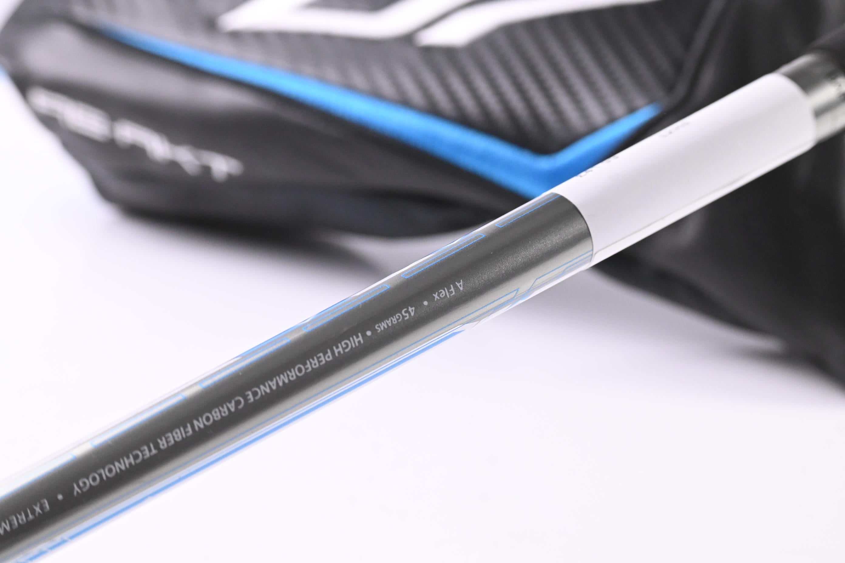 Wilson Staff D7 #5 Wood / 18 Degree / Senior Flex UST Helium Blue 45 Shaft