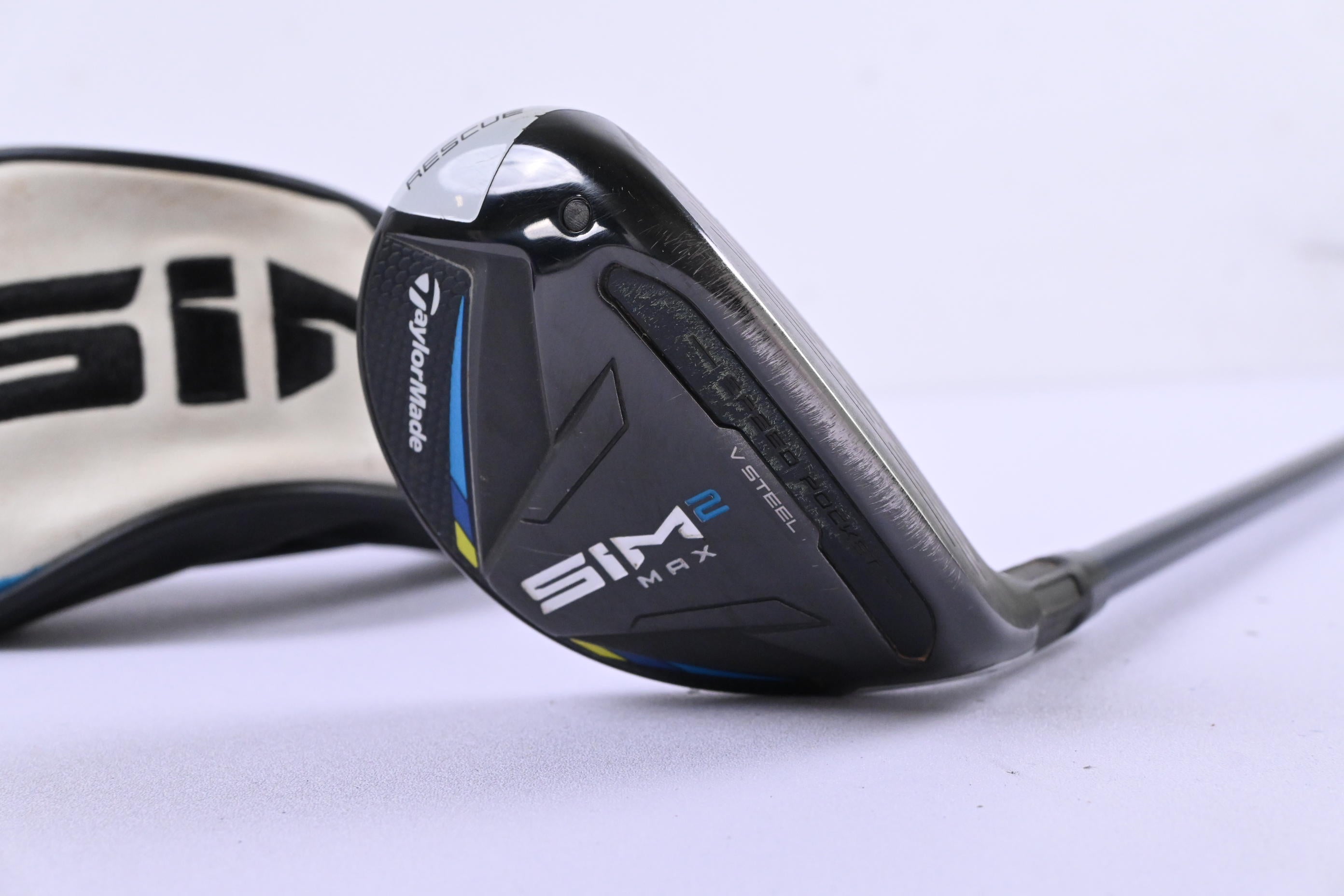 Taylormade SIM2 Max #4 Hybrid / 22 Degree / Regular Flex Ventus Blue 6 Shaft