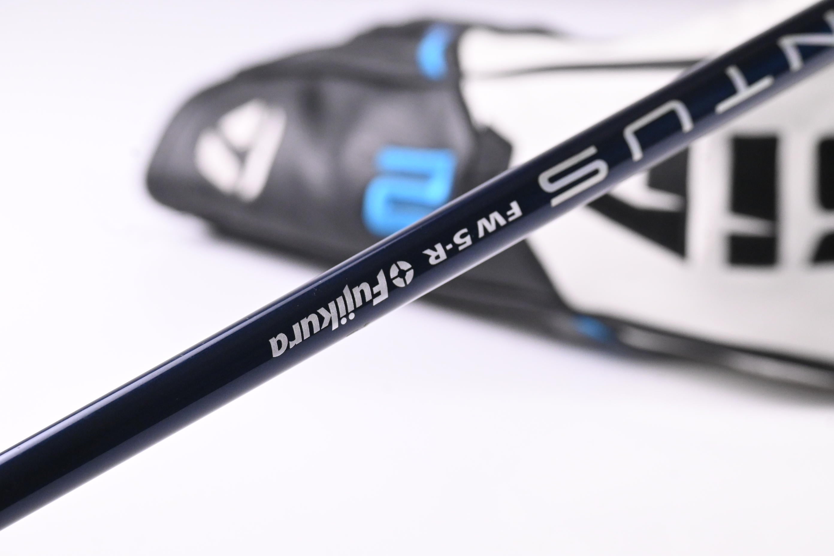 Taylormade SIM2 Max #5 Wood / 18 Degree / Regular Flex Ventus Blue 5 Shaft