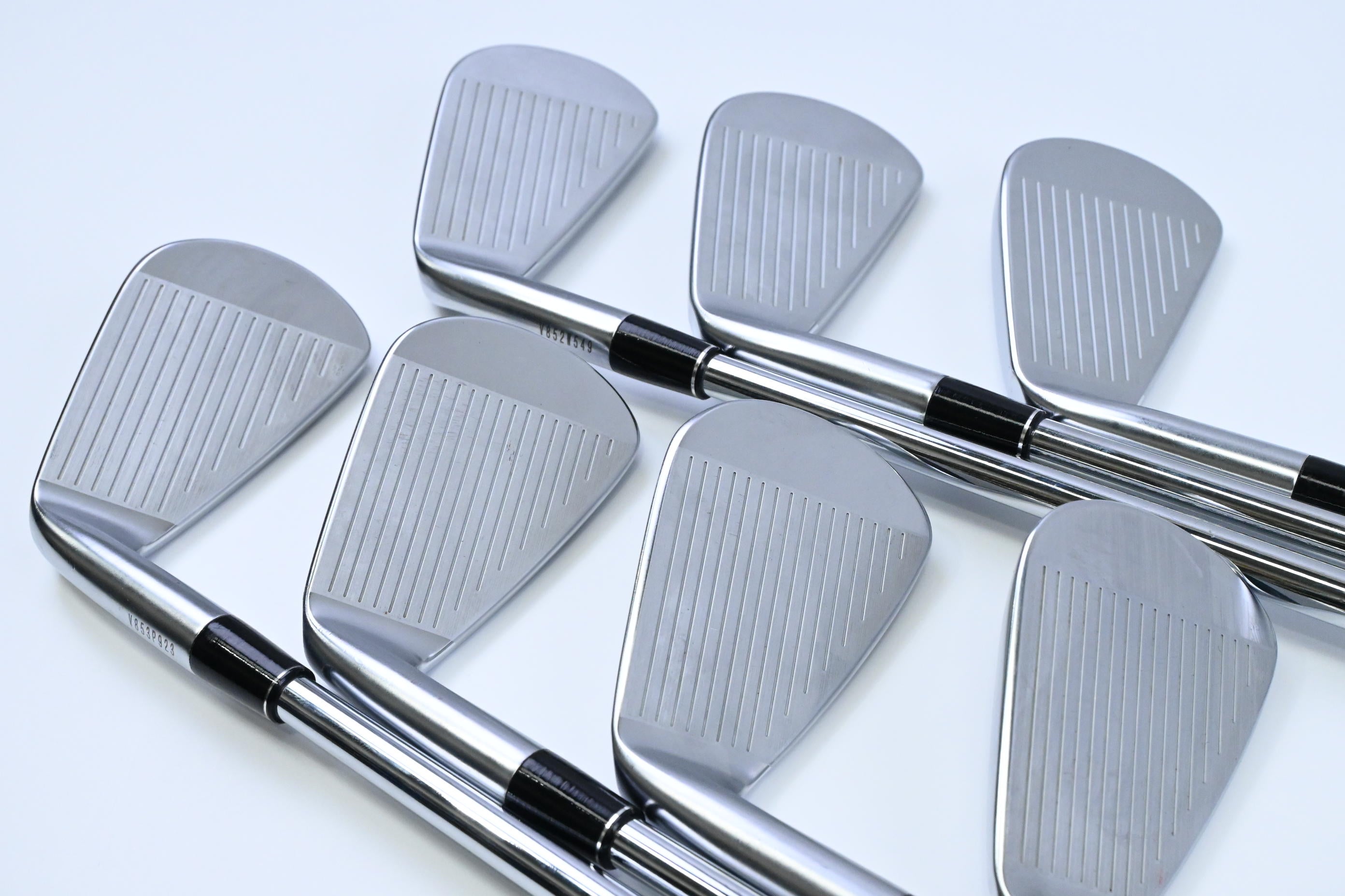 Srixon ZXi5 Irons / 4-PW / Stiff Flex NS Pro Modus3 Tour 120 Shafts